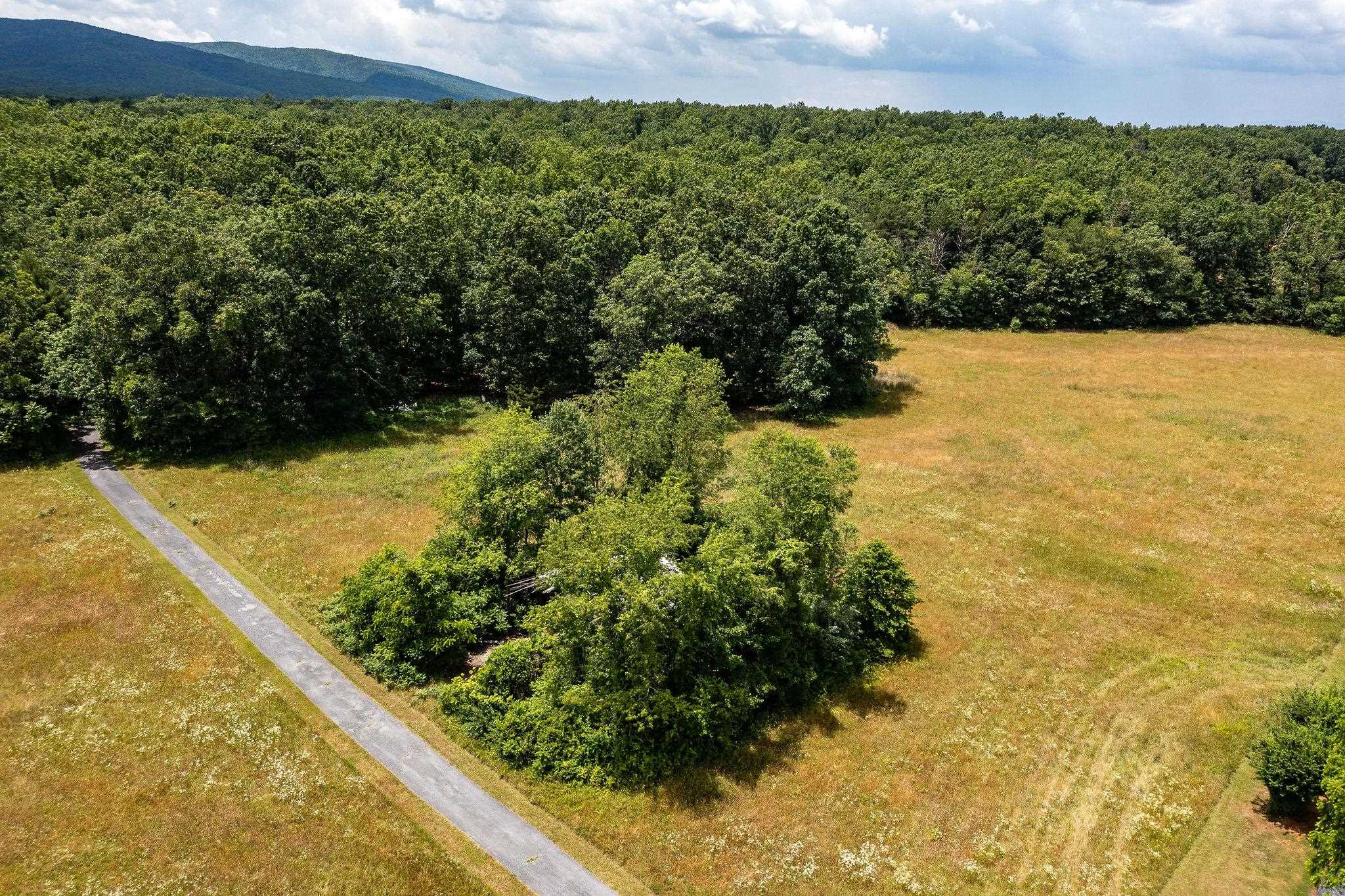 1655 HOWARDSVILLE TPKE, STUARTS DRAFT, Virginia 24477, 3 Bedrooms Bedrooms, ,2 BathroomsBathrooms,Residential,14,1655 HOWARDSVILLE TPKE,642953 MLS # 642953