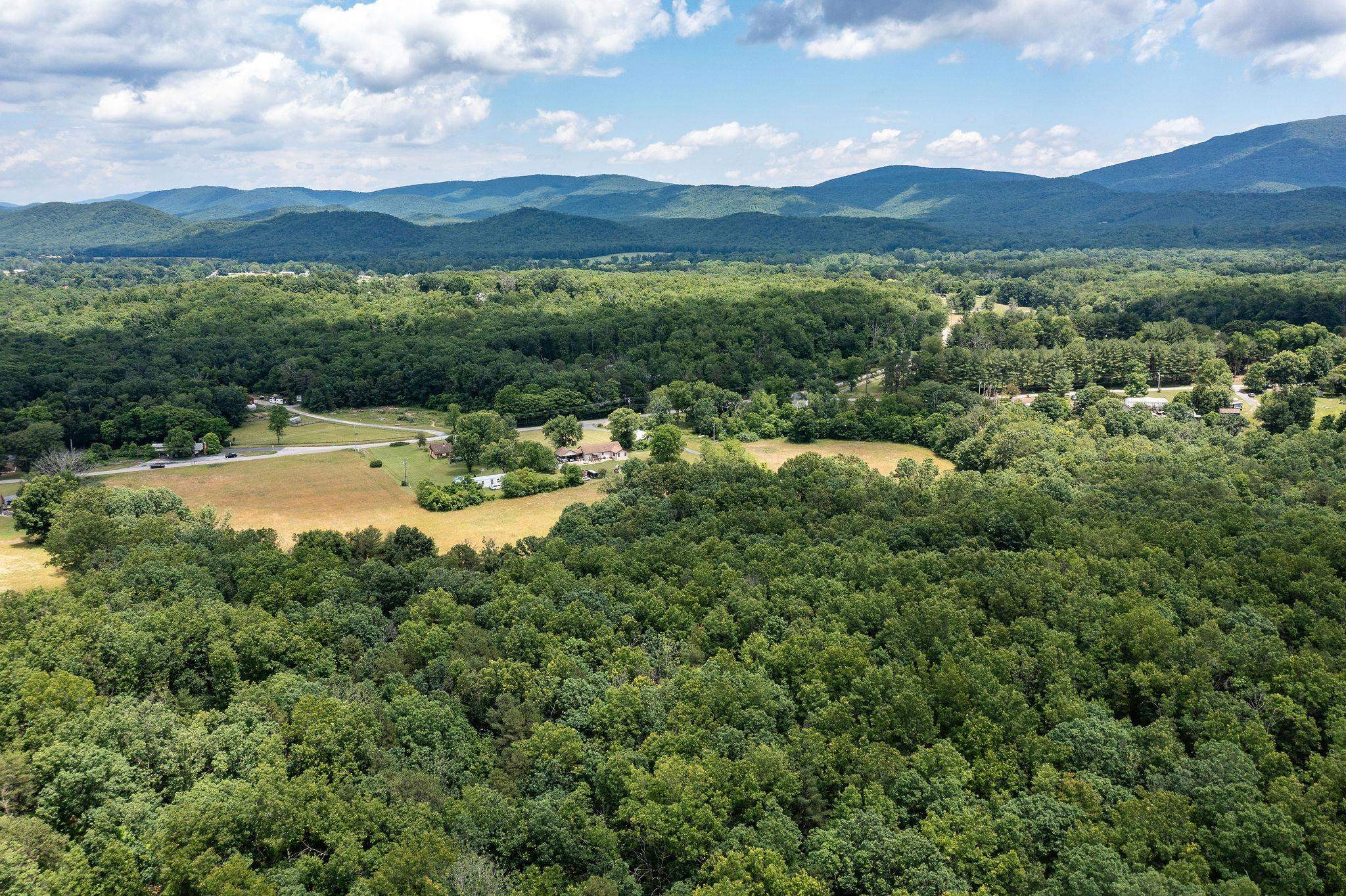 1655 HOWARDSVILLE TPKE, STUARTS DRAFT, Virginia 24477, 3 Bedrooms Bedrooms, ,2 BathroomsBathrooms,Residential,14,1655 HOWARDSVILLE TPKE,642953 MLS # 642953