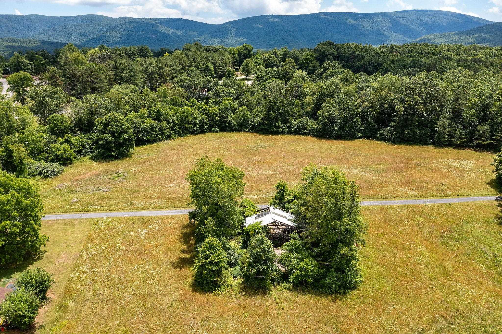 1655 HOWARDSVILLE TPKE, STUARTS DRAFT, Virginia 24477, 3 Bedrooms Bedrooms, ,2 BathroomsBathrooms,Residential,14,1655 HOWARDSVILLE TPKE,642953 MLS # 642953