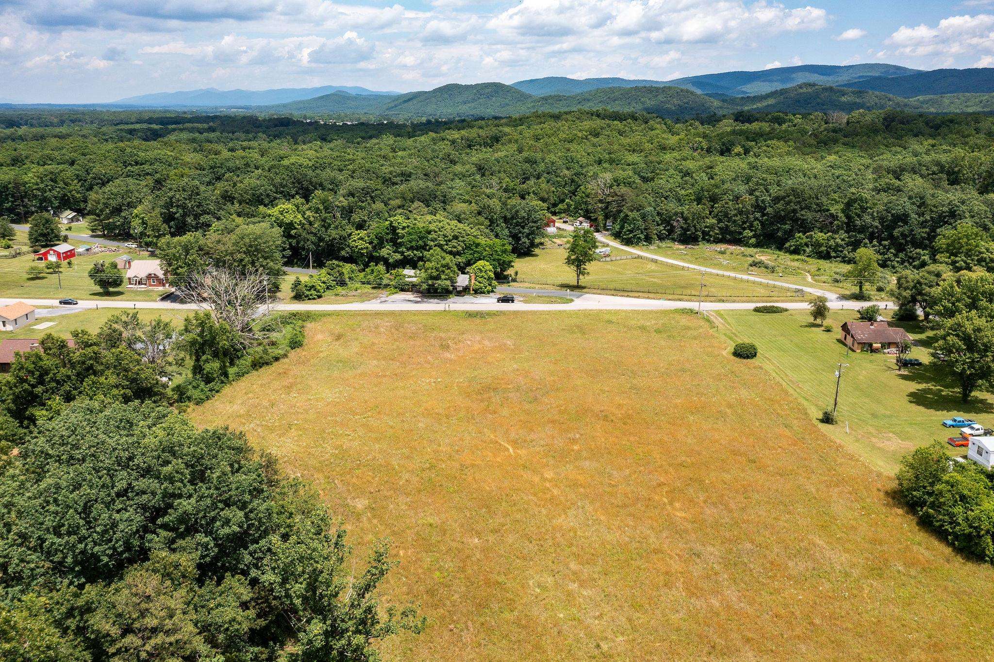 1655 HOWARDSVILLE TPKE, STUARTS DRAFT, Virginia 24477, 3 Bedrooms Bedrooms, ,2 BathroomsBathrooms,Residential,14,1655 HOWARDSVILLE TPKE,642953 MLS # 642953