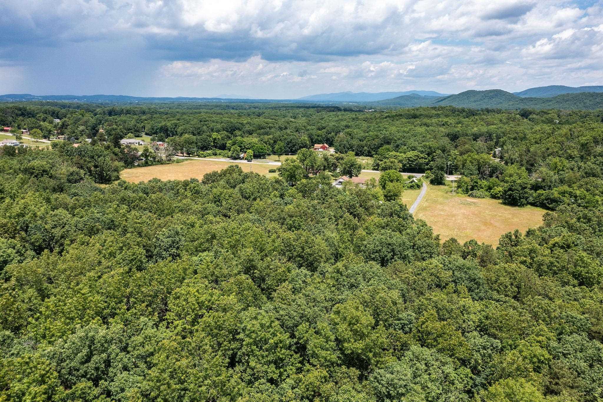 1655 HOWARDSVILLE TPKE, STUARTS DRAFT, Virginia 24477, 3 Bedrooms Bedrooms, ,2 BathroomsBathrooms,Residential,14,1655 HOWARDSVILLE TPKE,642953 MLS # 642953