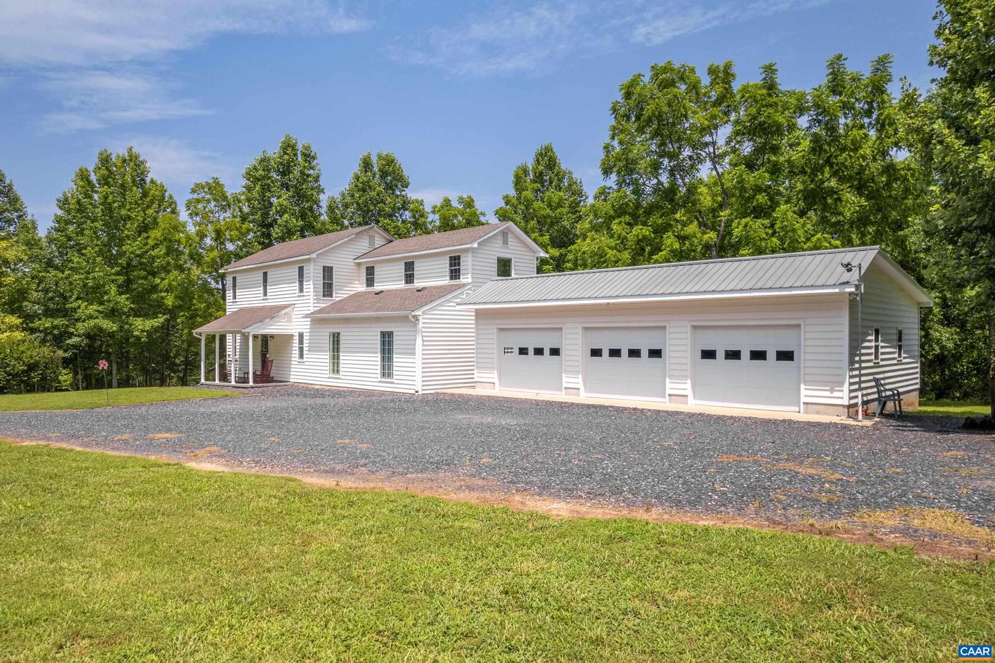 858 CHAPEL RD, BUCKINGHAM, Virginia 23123, 3 Bedrooms Bedrooms, ,2 BathroomsBathrooms,Residential,For Sale,858 CHAPEL RD,643983 MLS # 643983