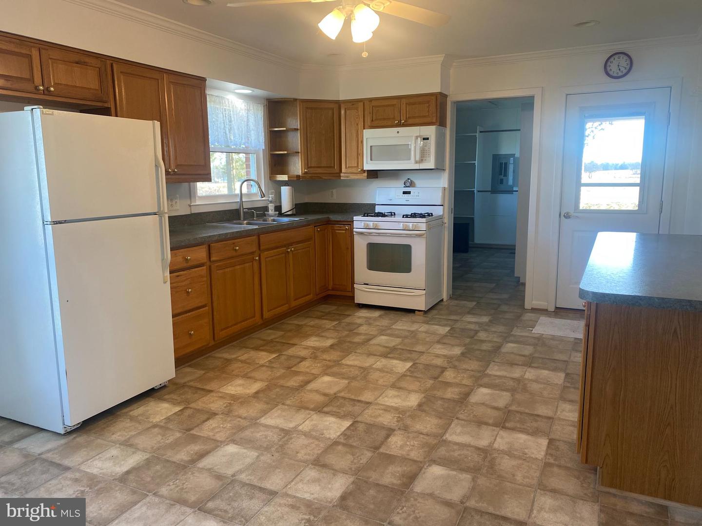 10031 BOTELER RD, MIDLAND, Virginia 22728, 5 Bedrooms Bedrooms, ,2 BathroomsBathrooms,Residential,For Sale,10031 BOTELER RD,VAFQ2010956 MLS # VAFQ2010956 10031 BOTELER RD, MIDLAND, Virginia 22728, 5 Bedrooms Bedrooms, ,2 BathroomsBathrooms,Residential,For Sale,10031 BOTELER RD,VAFQ2010956 MLS # VAFQ2010956