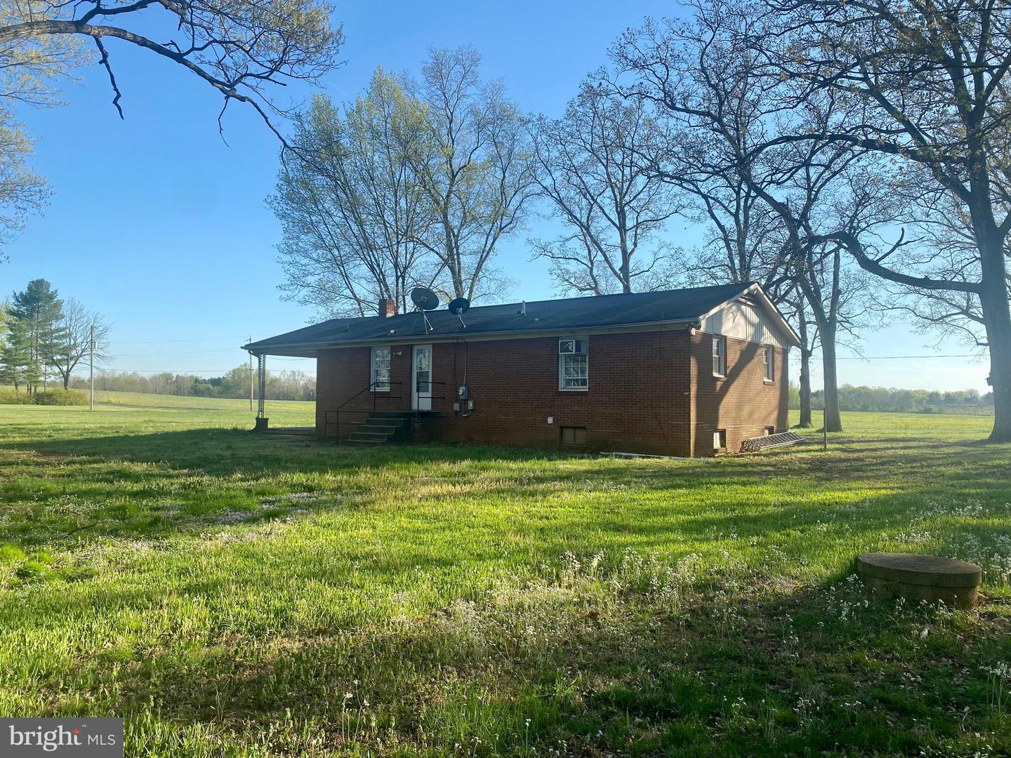 10031 BOTELER RD, MIDLAND, Virginia 22728, 5 Bedrooms Bedrooms, ,2 BathroomsBathrooms,Residential,For Sale,10031 BOTELER RD,VAFQ2010956 MLS # VAFQ2010956 10031 BOTELER RD, MIDLAND, Virginia 22728, 5 Bedrooms Bedrooms, ,2 BathroomsBathrooms,Residential,For Sale,10031 BOTELER RD,VAFQ2010956 MLS # VAFQ2010956