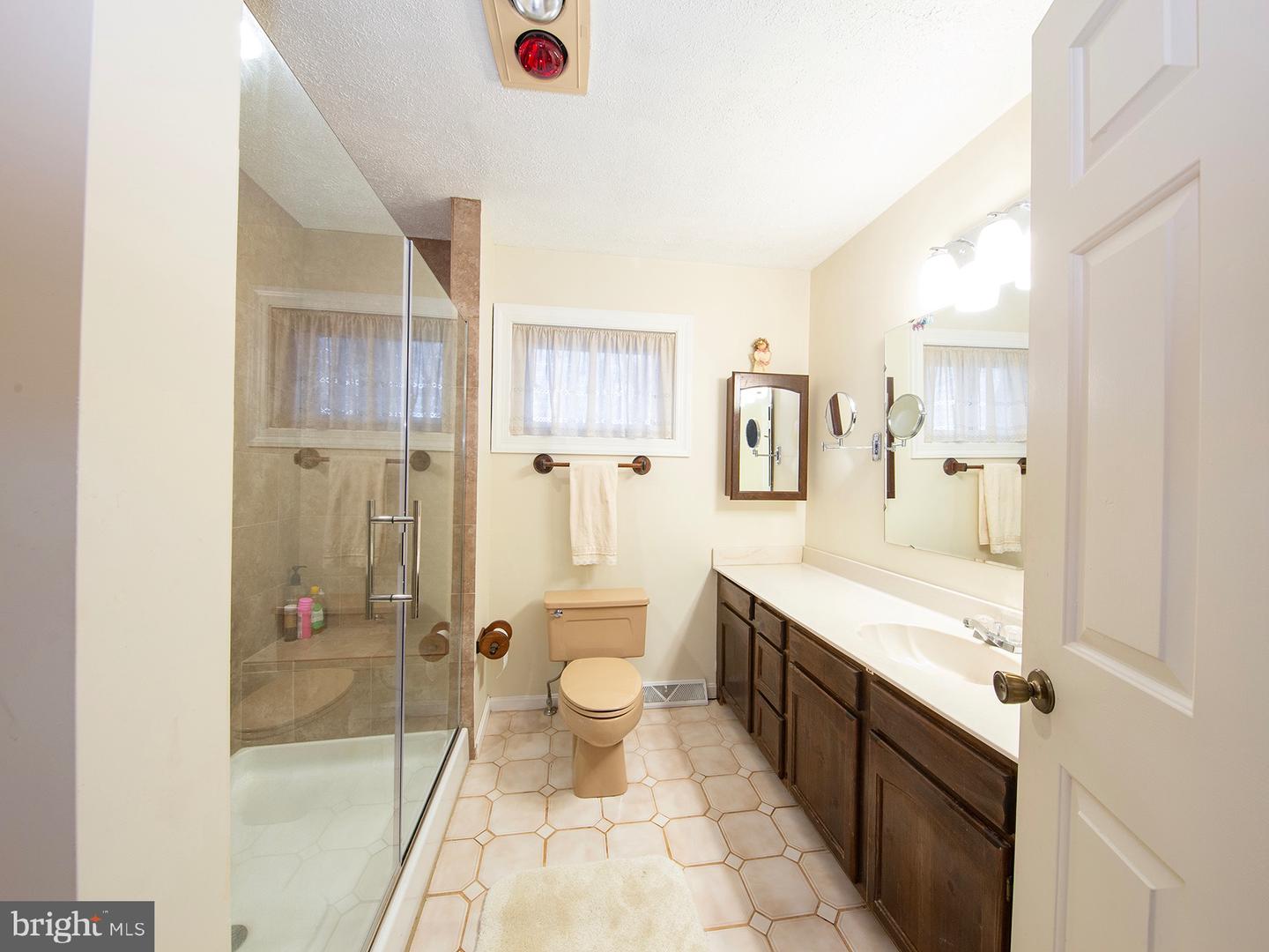 4500 WINERY LN, BARBOURSVILLE, Virginia 22923, 3 Bedrooms Bedrooms, ,3 BathroomsBathrooms,Residential,For Sale,4500 WINERY LN,VAAB2000558 MLS # VAAB2000558