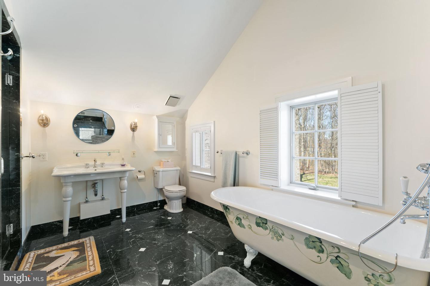 3625 LEEDS MANOR RD, MARSHALL, Virginia 20115, 5 Bedrooms Bedrooms, ,6 BathroomsBathrooms,Residential,For Sale,3625 LEEDS MANOR RD,VAFQ2011322 MLS # VAFQ2011322 3625 LEEDS MANOR RD, MARSHALL, Virginia 20115, 5 Bedrooms Bedrooms, ,6 BathroomsBathrooms,Residential,For Sale,3625 LEEDS MANOR RD,VAFQ2011322 MLS # VAFQ2011322