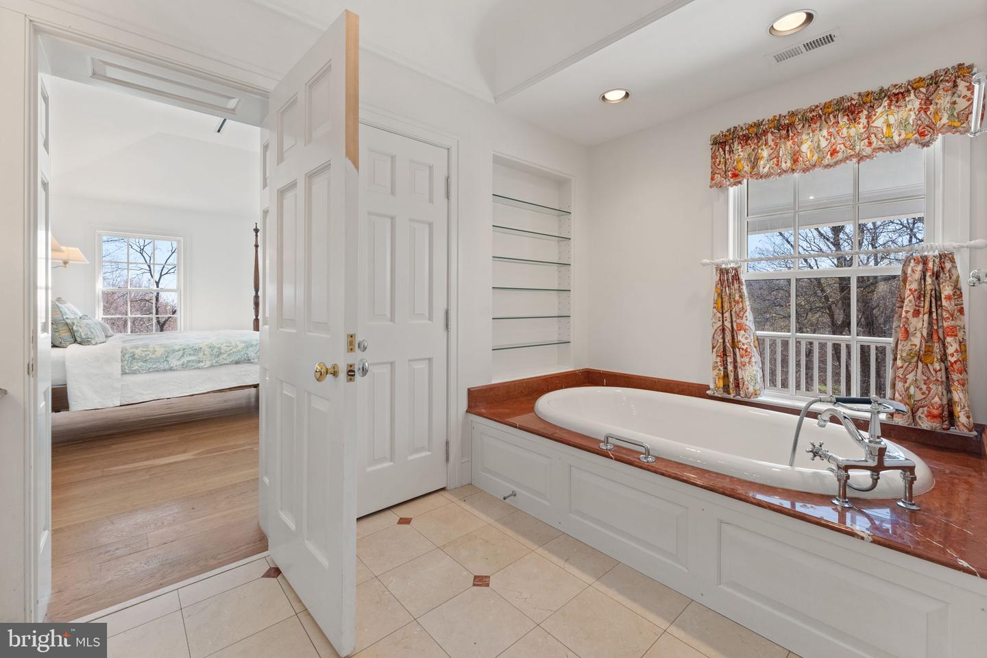 3625 LEEDS MANOR RD, MARSHALL, Virginia 20115, 5 Bedrooms Bedrooms, ,6 BathroomsBathrooms,Farm,For Sale,3625 LEEDS MANOR RD,VAFQ2011824 MLS # VAFQ2011824 3625 LEEDS MANOR RD, MARSHALL, Virginia 20115, 5 Bedrooms Bedrooms, ,6 BathroomsBathrooms,Farm,For Sale,3625 LEEDS MANOR RD,VAFQ2011824 MLS # VAFQ2011824