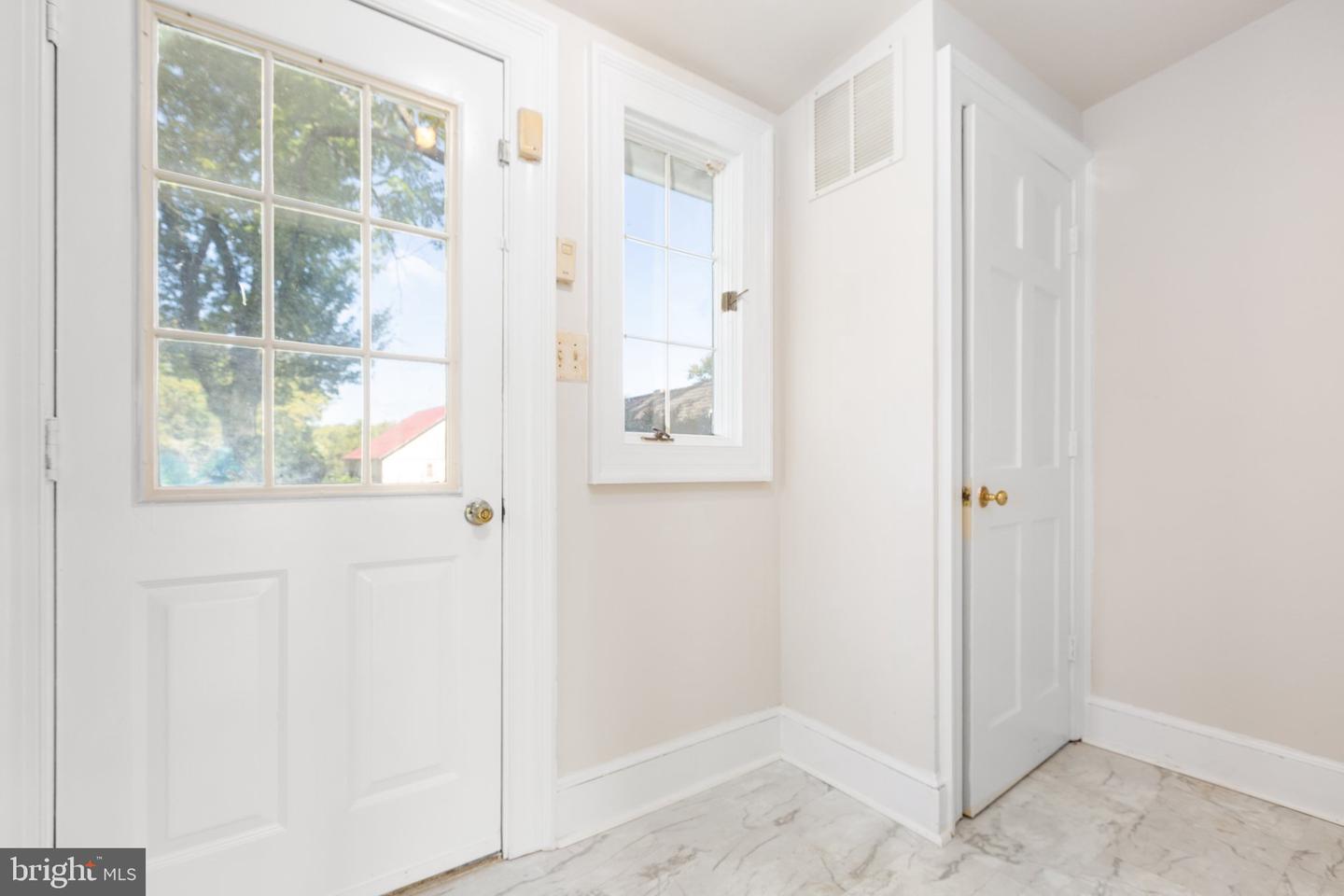 1791 WARRENTON RD, FREDERICKSBURG, Virginia 22406, 3 Bedrooms Bedrooms, ,2 BathroomsBathrooms,Residential,For Sale,1791 WARRENTON RD,VAST2029764 MLS # VAST2029764