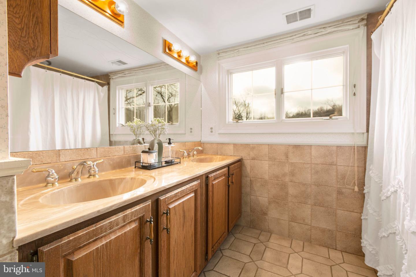 1791 WARRENTON RD, FREDERICKSBURG, Virginia 22406, 3 Bedrooms Bedrooms, ,2 BathroomsBathrooms,Residential,For Sale,1791 WARRENTON RD,VAST2029764 MLS # VAST2029764