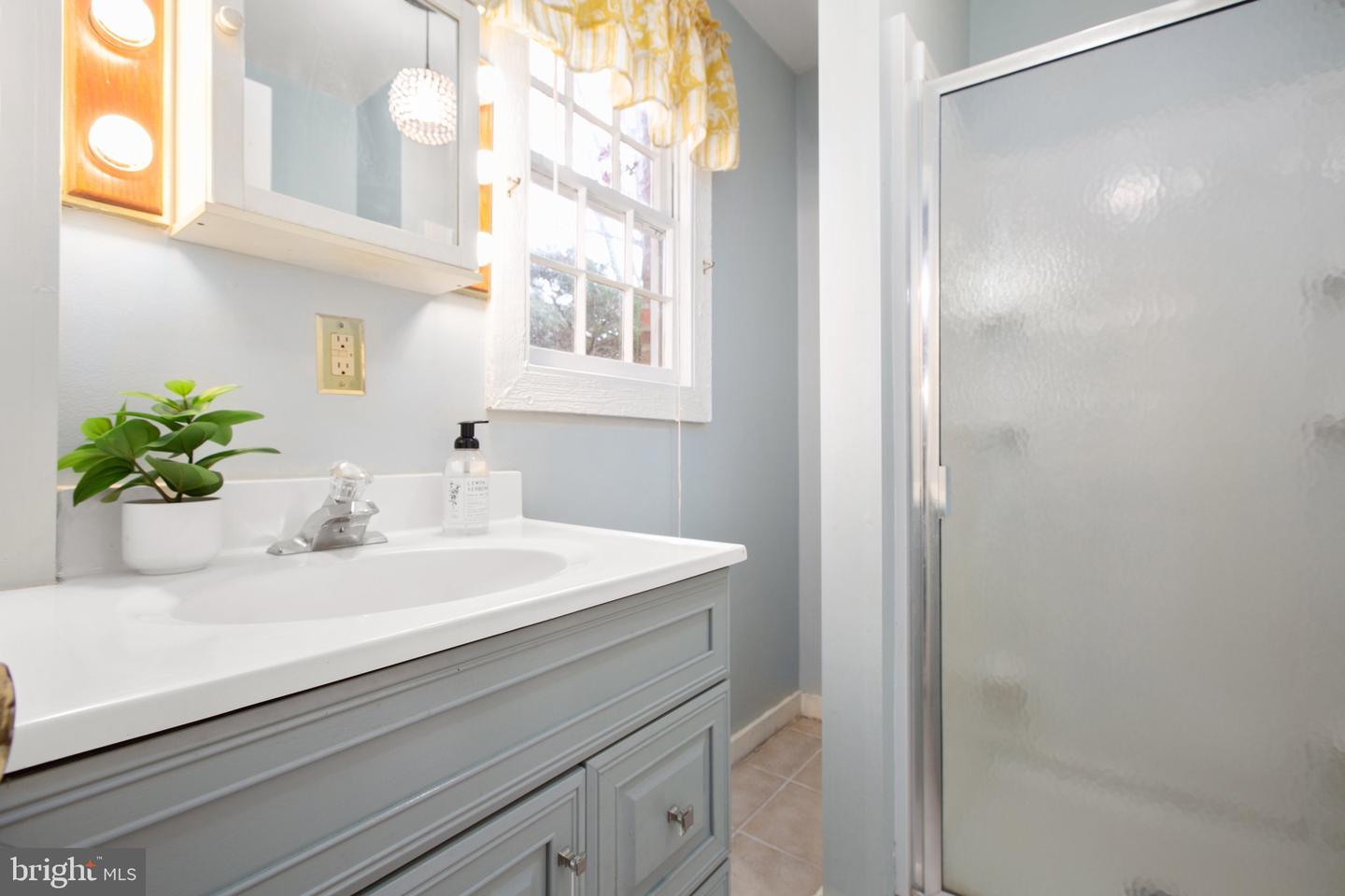 1791 WARRENTON RD, FREDERICKSBURG, Virginia 22406, 3 Bedrooms Bedrooms, ,2 BathroomsBathrooms,Residential,For Sale,1791 WARRENTON RD,VAST2029764 MLS # VAST2029764