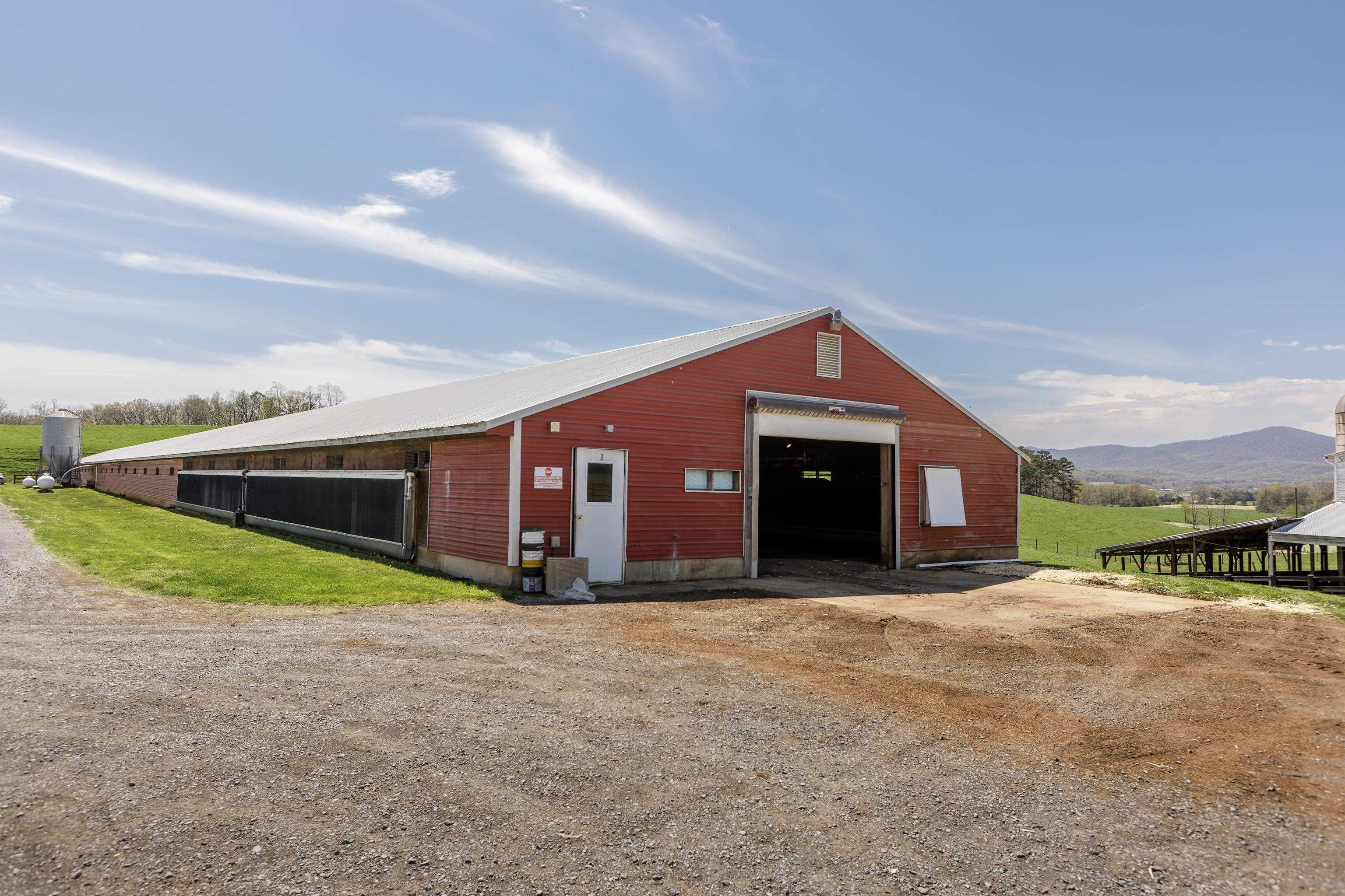 344 FREEMASON RUN RD, MOUNT SOLON, Virginia 22843, 5 Bedrooms Bedrooms, ,1 BathroomBathrooms,Residential,14,344 FREEMASON RUN RD,653943 MLS # 653943