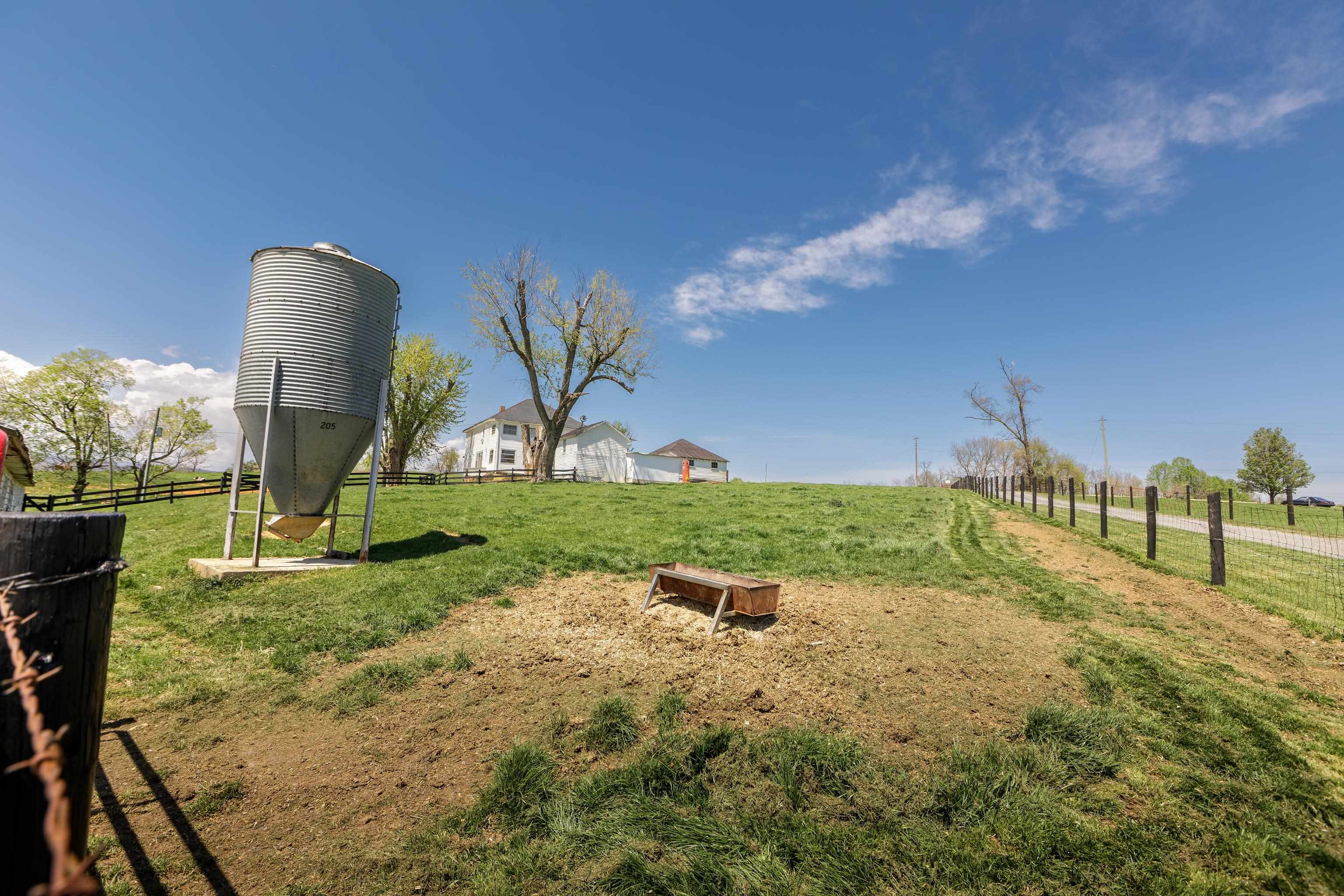 344 FREEMASON RUN RD, MOUNT SOLON, Virginia 22843, 5 Bedrooms Bedrooms, ,1 BathroomBathrooms,Residential,14,344 FREEMASON RUN RD,653943 MLS # 653943