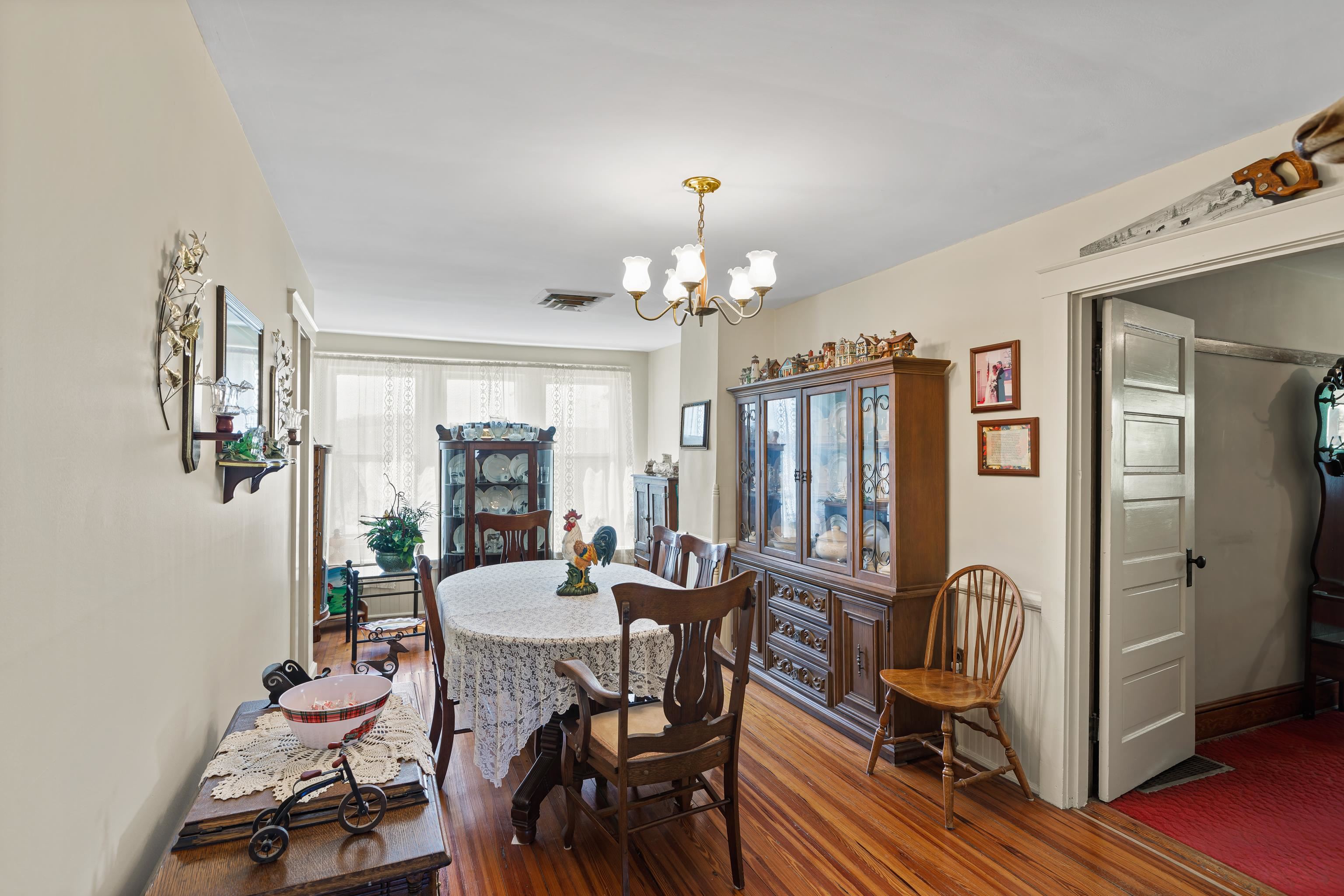 344 FREEMASON RUN RD, MOUNT SOLON, Virginia 22843, 5 Bedrooms Bedrooms, ,1 BathroomBathrooms,Residential,14,344 FREEMASON RUN RD,653943 MLS # 653943