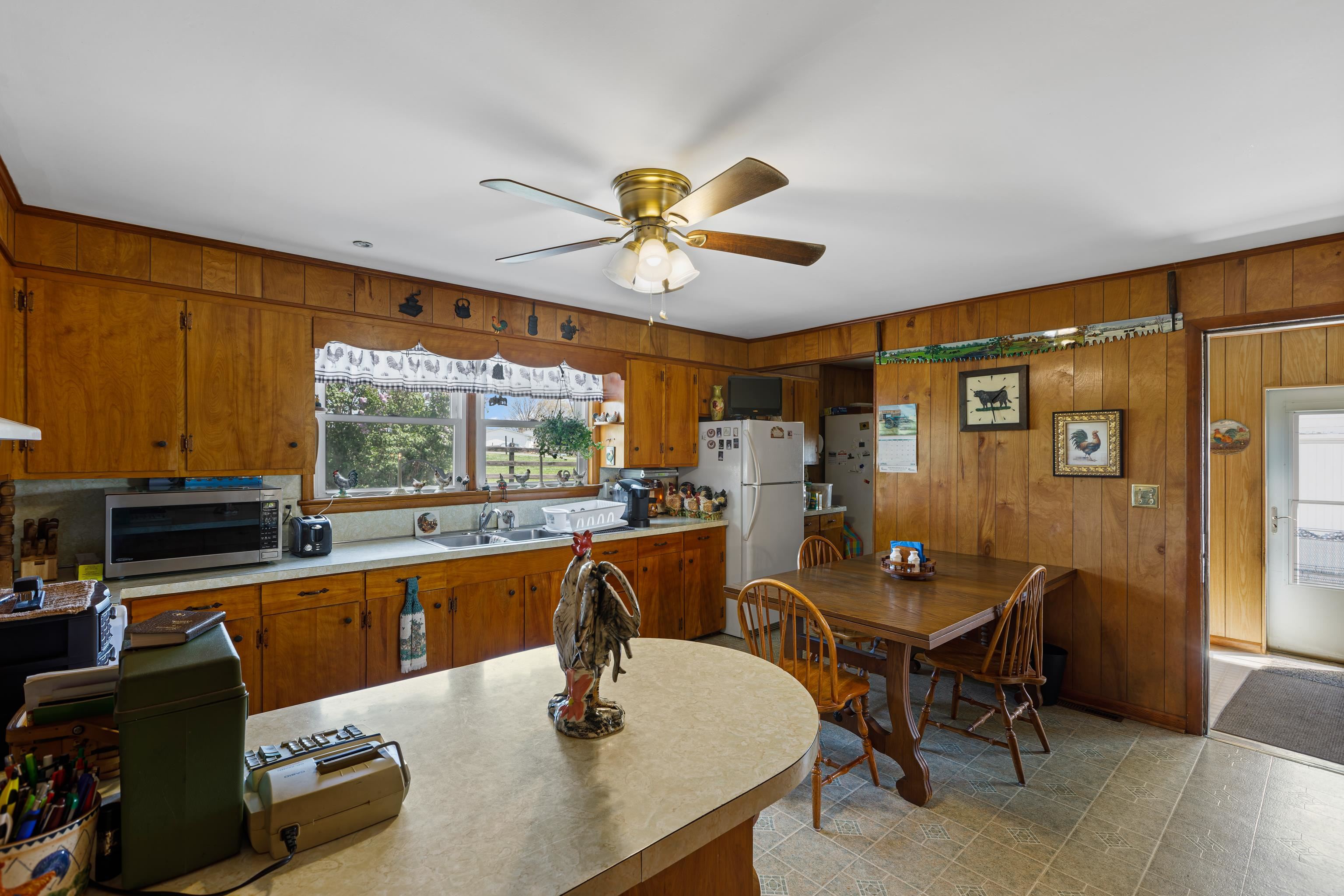 344 FREEMASON RUN RD, MOUNT SOLON, Virginia 22843, 5 Bedrooms Bedrooms, ,1 BathroomBathrooms,Residential,14,344 FREEMASON RUN RD,653943 MLS # 653943