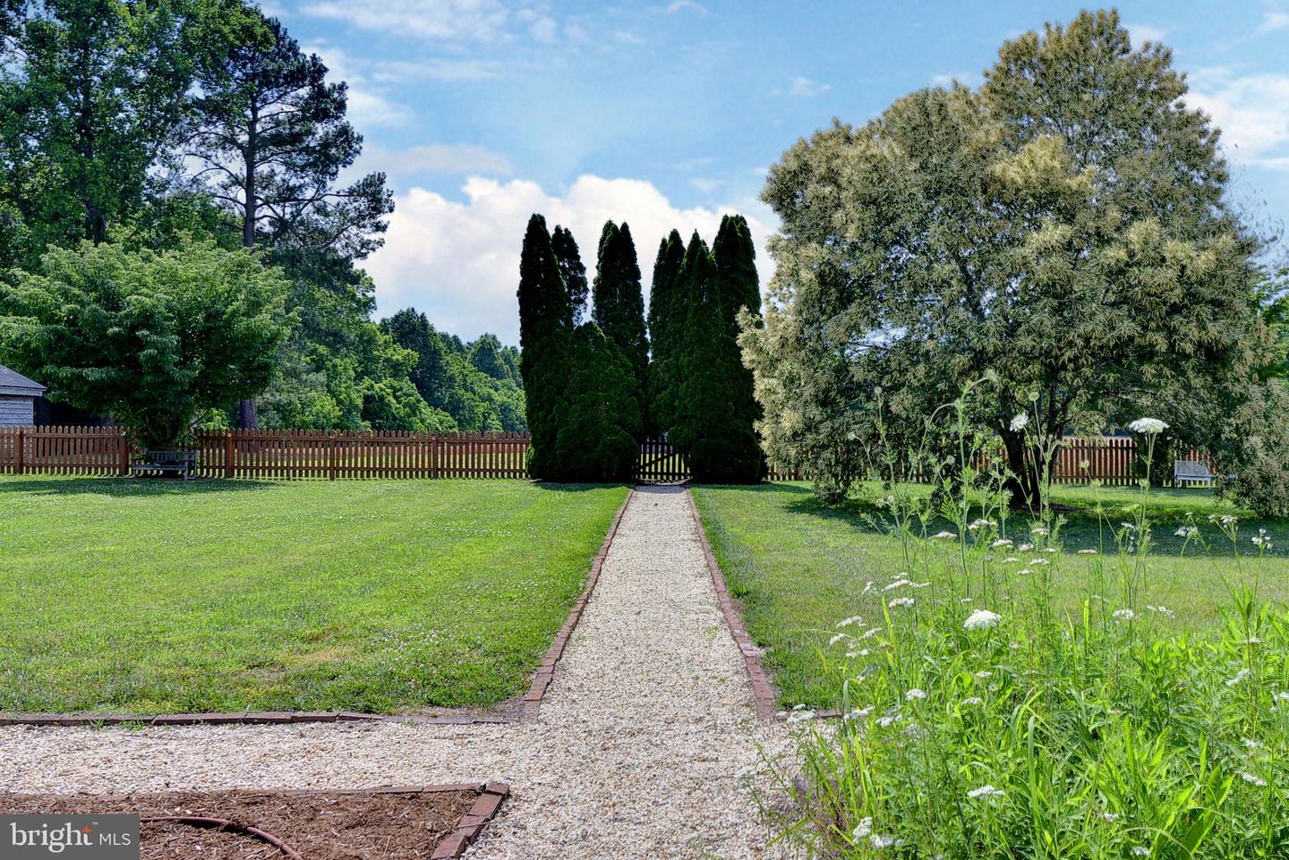 2459 DUNBROOKE RD, TAPPAHANNOCK, Virginia 22560, 4 Bedrooms Bedrooms, ,3 BathroomsBathrooms,Residential,For Sale,2459 DUNBROOKE RD,VAES2000638 MLS # VAES2000638