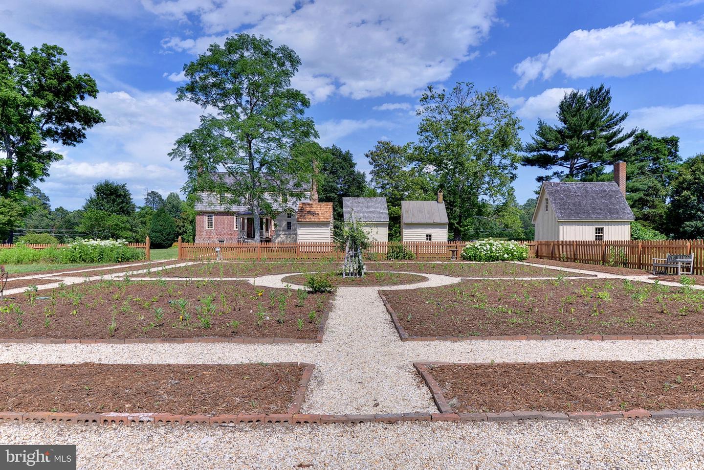 2459 DUNBROOKE RD, TAPPAHANNOCK, Virginia 22560, 4 Bedrooms Bedrooms, ,3 BathroomsBathrooms,Residential,For Sale,2459 DUNBROOKE RD,VAES2000638 MLS # VAES2000638