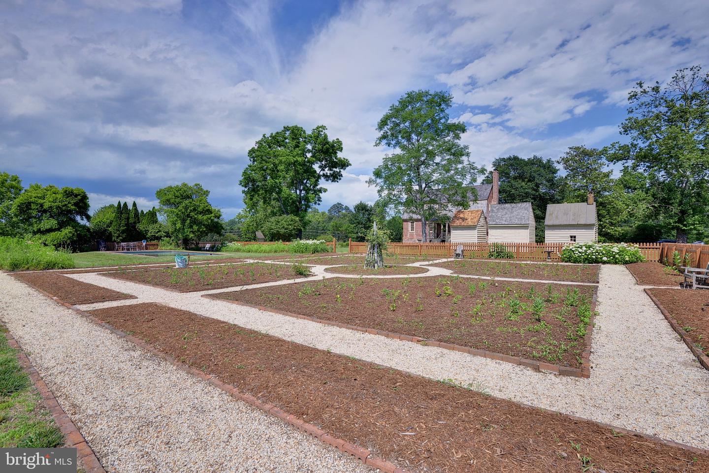 2459 DUNBROOKE RD, TAPPAHANNOCK, Virginia 22560, 4 Bedrooms Bedrooms, ,3 BathroomsBathrooms,Residential,For Sale,2459 DUNBROOKE RD,VAES2000638 MLS # VAES2000638