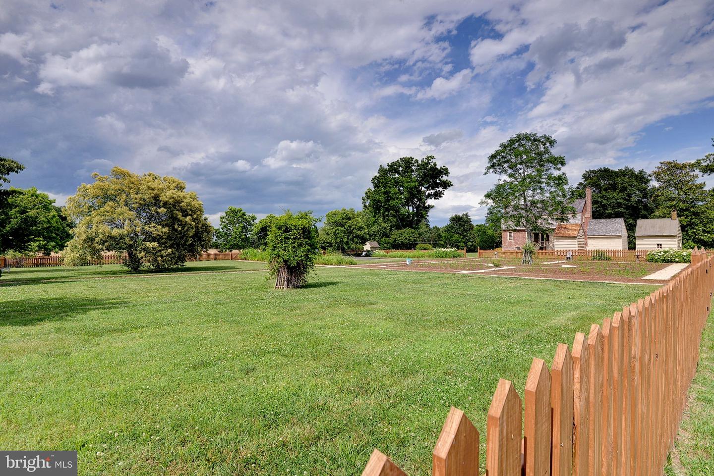 2459 DUNBROOKE RD, TAPPAHANNOCK, Virginia 22560, 4 Bedrooms Bedrooms, ,3 BathroomsBathrooms,Residential,For Sale,2459 DUNBROOKE RD,VAES2000638 MLS # VAES2000638