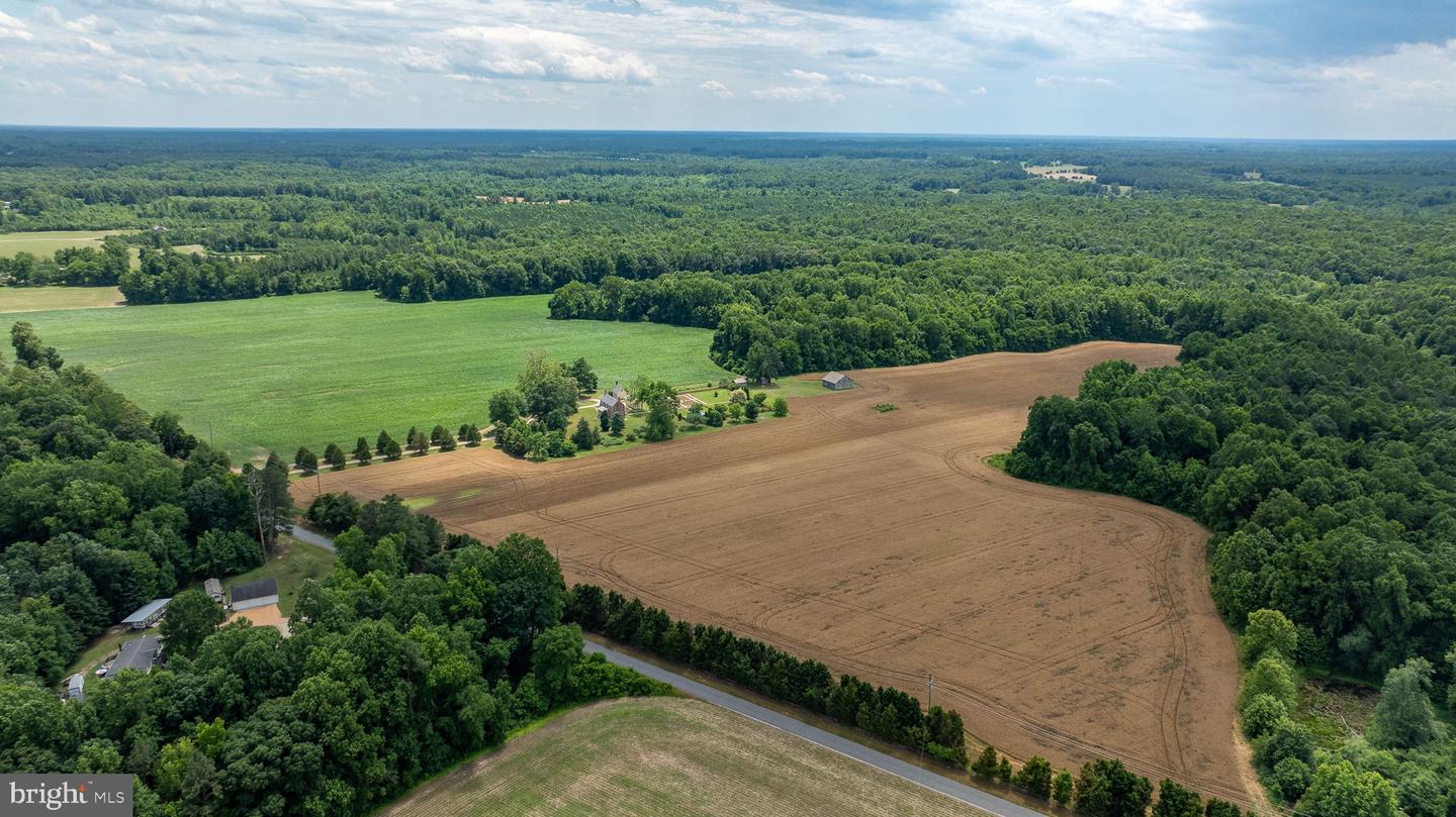 2459 DUNBROOKE RD, TAPPAHANNOCK, Virginia 22560, 4 Bedrooms Bedrooms, ,3 BathroomsBathrooms,Residential,For Sale,2459 DUNBROOKE RD,VAES2000638 MLS # VAES2000638