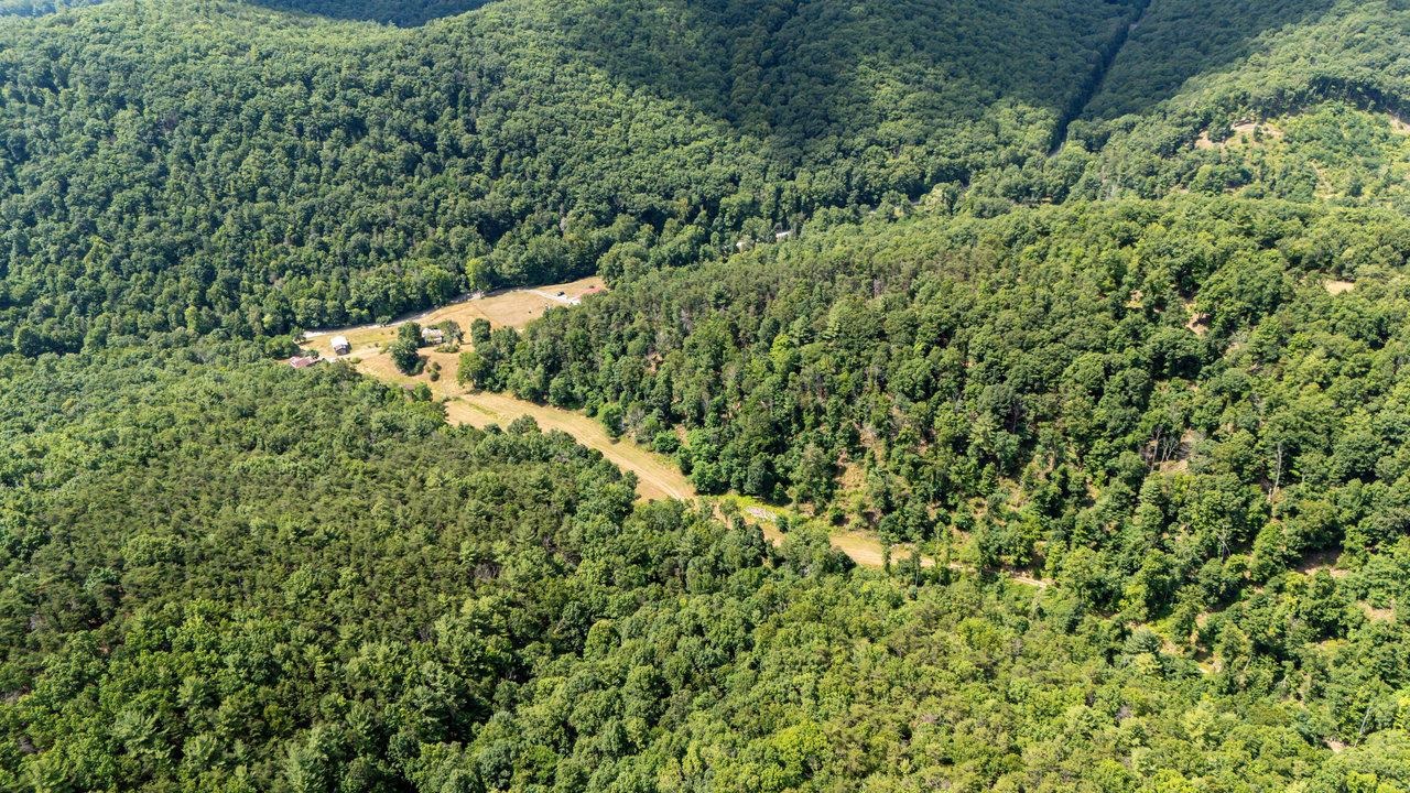 22590 CRIDERS RD, CRIDERS, Virginia 22820, ,Farm,14,22590 CRIDERS RD,654880 MLS # 654880