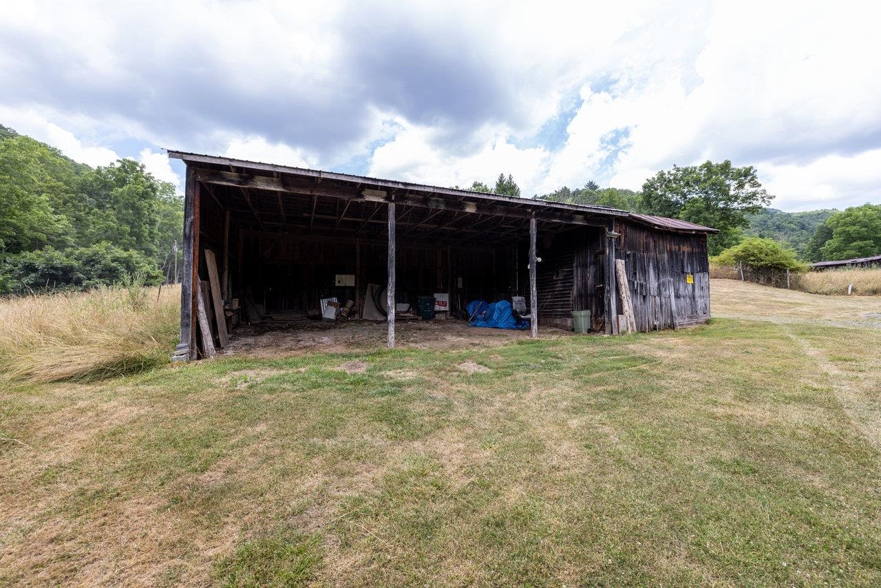 22590 CRIDERS RD, CRIDERS, Virginia 22820, ,Farm,14,22590 CRIDERS RD,654880 MLS # 654880