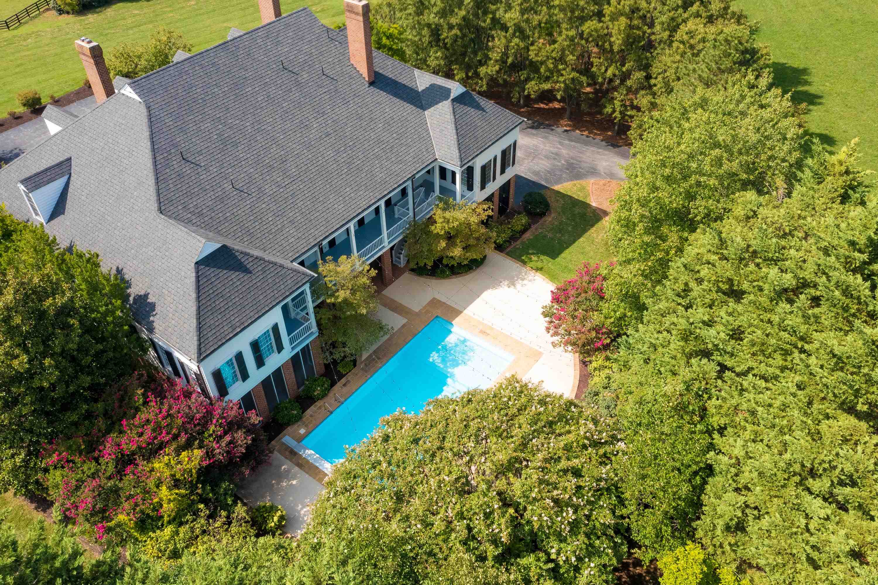 995 OLD WHITE BRIDGE RD, WAYNESBORO, Virginia 22980, 5 Bedrooms Bedrooms, ,4 BathroomsBathrooms,Residential,14,995 OLD WHITE BRIDGE RD,656380 MLS # 656380