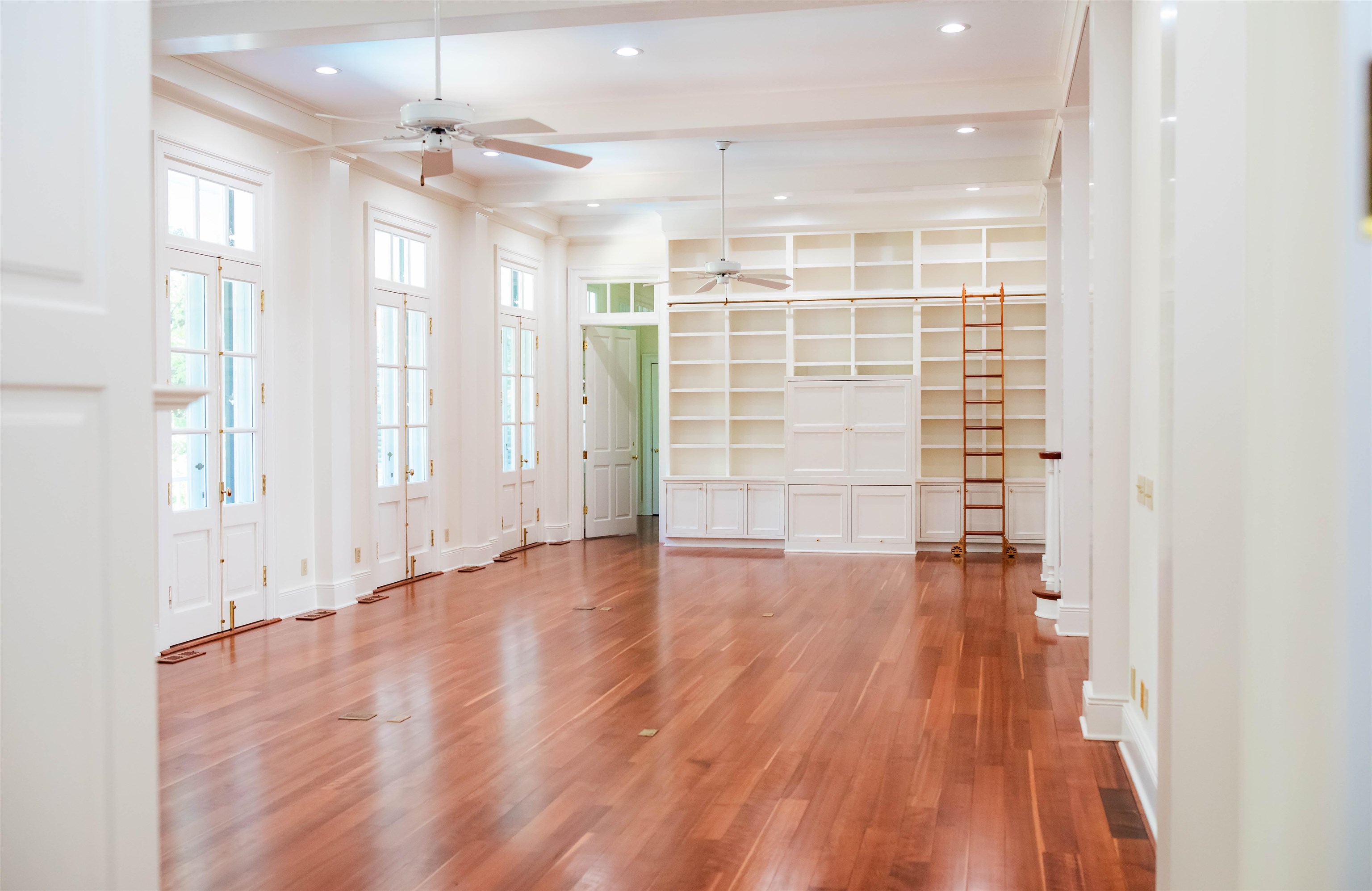 995 OLD WHITE BRIDGE RD, WAYNESBORO, Virginia 22980, 5 Bedrooms Bedrooms, ,4 BathroomsBathrooms,Residential,14,995 OLD WHITE BRIDGE RD,656380 MLS # 656380