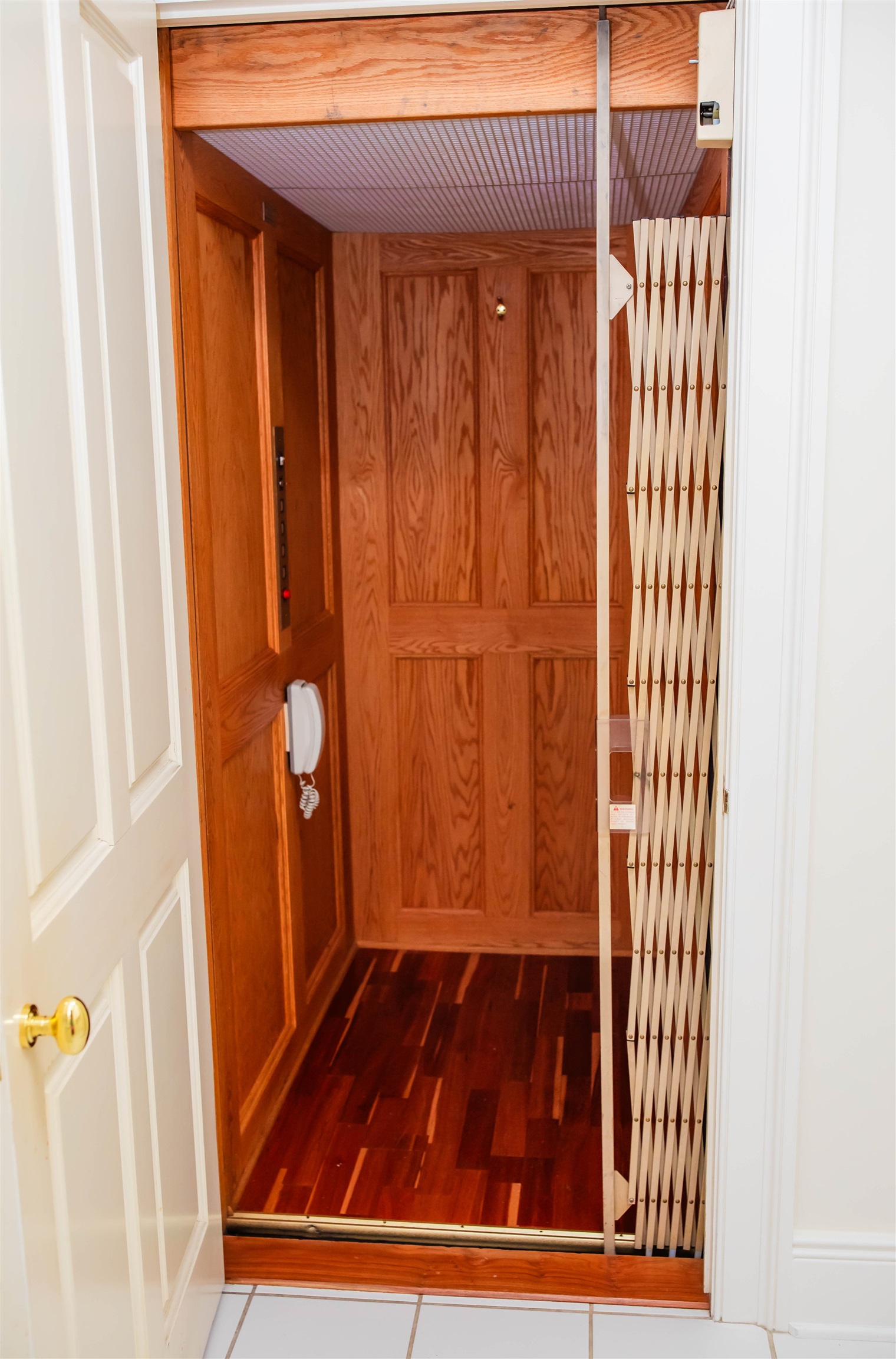 995 OLD WHITE BRIDGE RD, WAYNESBORO, Virginia 22980, 5 Bedrooms Bedrooms, ,4 BathroomsBathrooms,Residential,14,995 OLD WHITE BRIDGE RD,656380 MLS # 656380