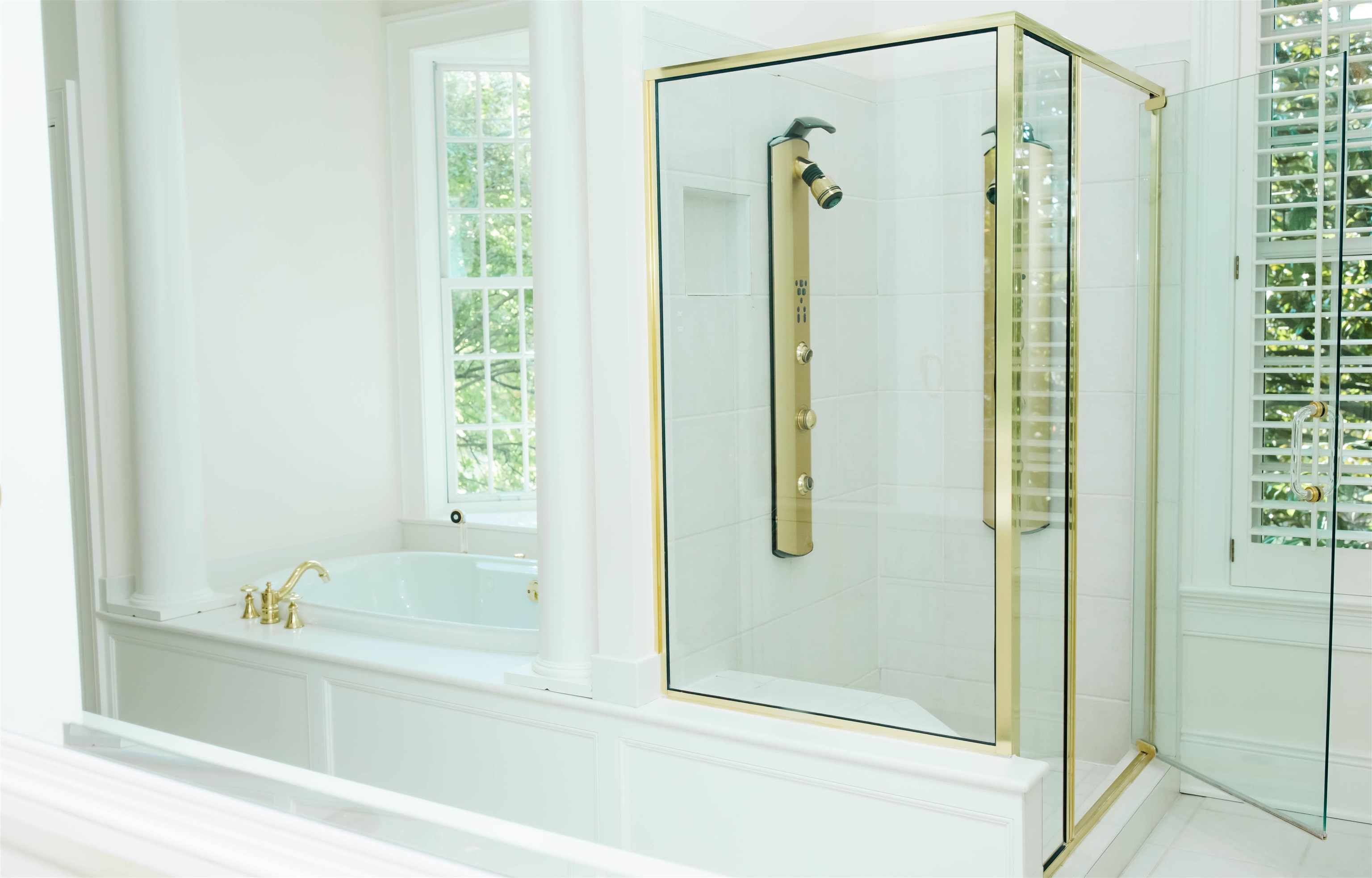 995 OLD WHITE BRIDGE RD, WAYNESBORO, Virginia 22980, 5 Bedrooms Bedrooms, ,4 BathroomsBathrooms,Residential,14,995 OLD WHITE BRIDGE RD,656380 MLS # 656380