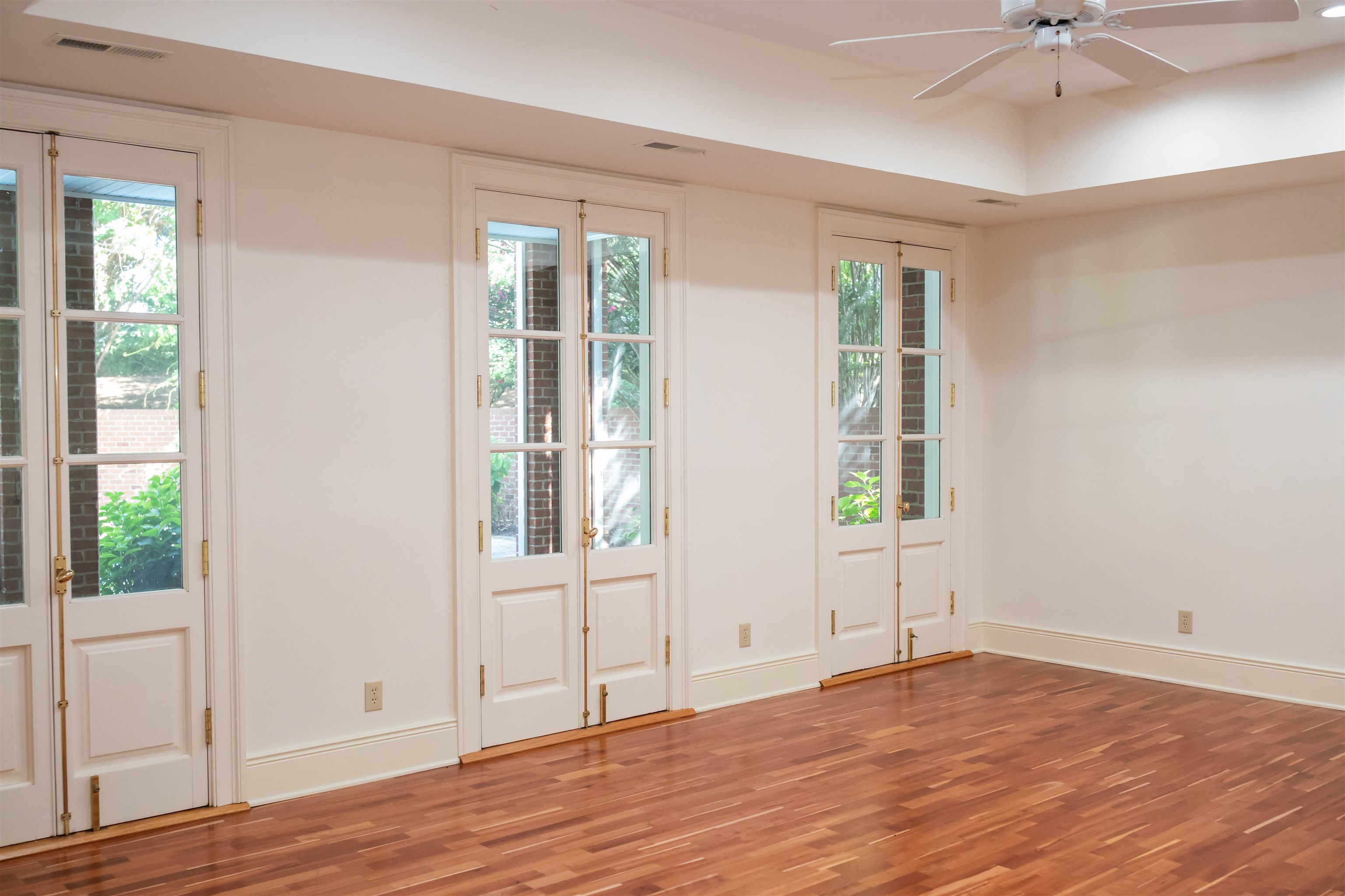 995 OLD WHITE BRIDGE RD, WAYNESBORO, Virginia 22980, 5 Bedrooms Bedrooms, ,4 BathroomsBathrooms,Residential,14,995 OLD WHITE BRIDGE RD,656380 MLS # 656380