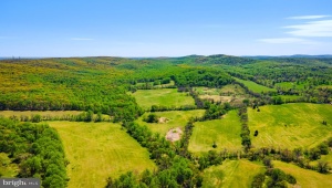 BULL RUN MOUNTAIN ROAD THE PLAINS Virginia 20198