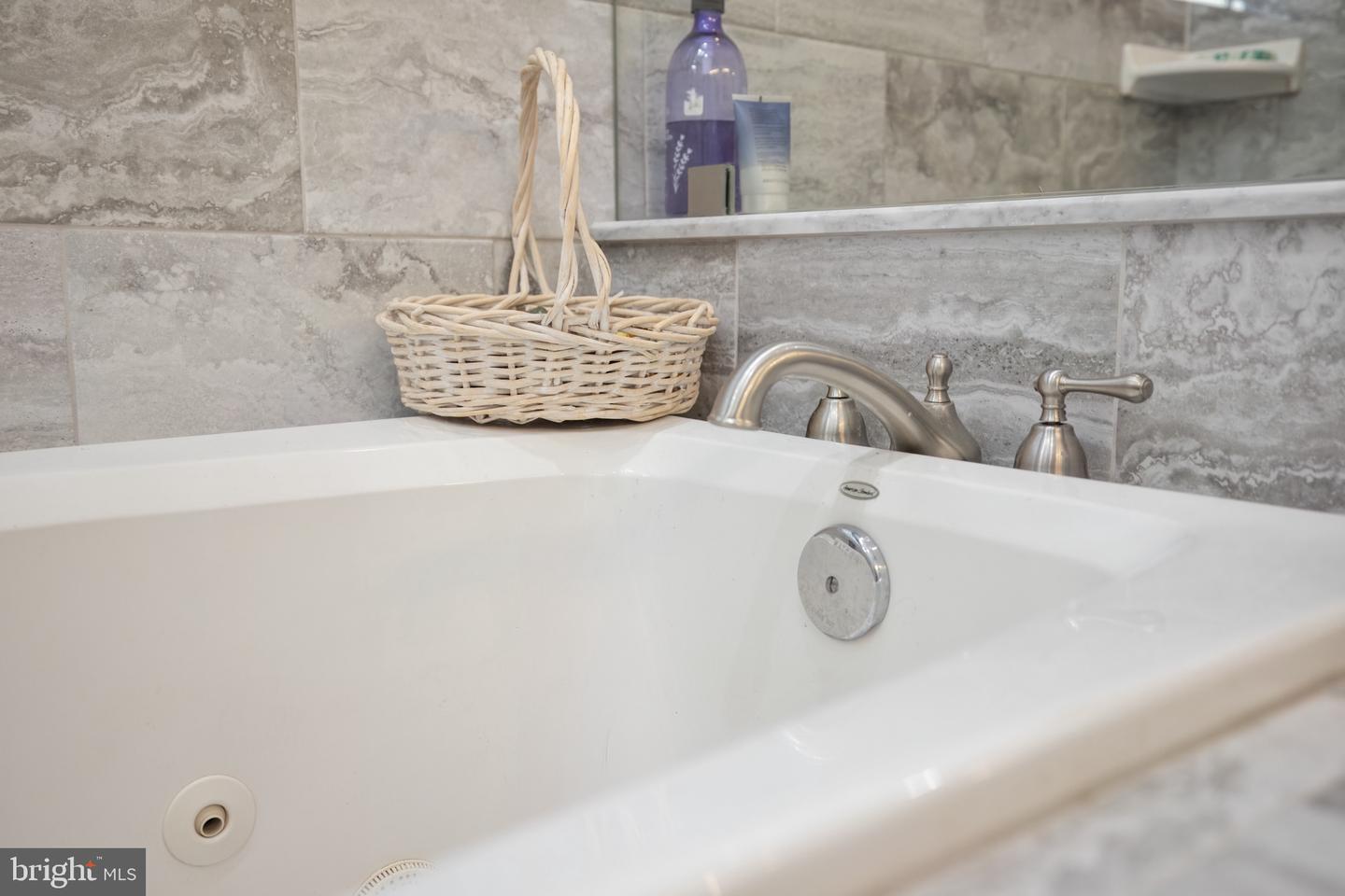 8105 WILLBOYD CT, MARSHALL, Virginia 20115, 4 Bedrooms Bedrooms, ,3 BathroomsBathrooms,Residential,For Sale,8105 WILLBOYD CT,VAFQ2014272 MLS # VAFQ2014272