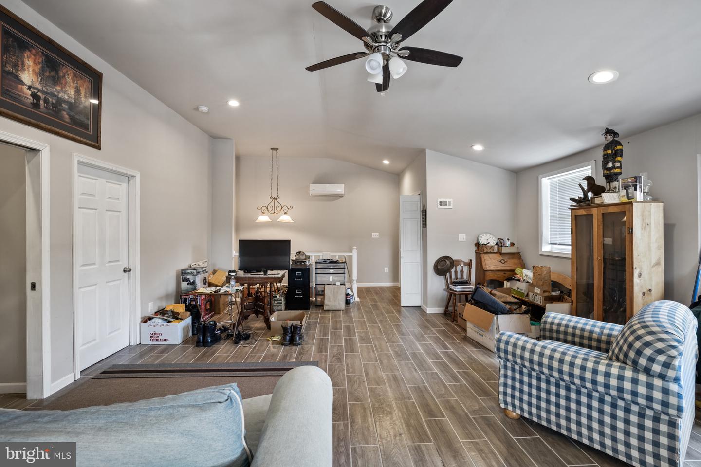 8105 WILLBOYD CT, MARSHALL, Virginia 20115, 4 Bedrooms Bedrooms, ,3 BathroomsBathrooms,Residential,For Sale,8105 WILLBOYD CT,VAFQ2014272 MLS # VAFQ2014272