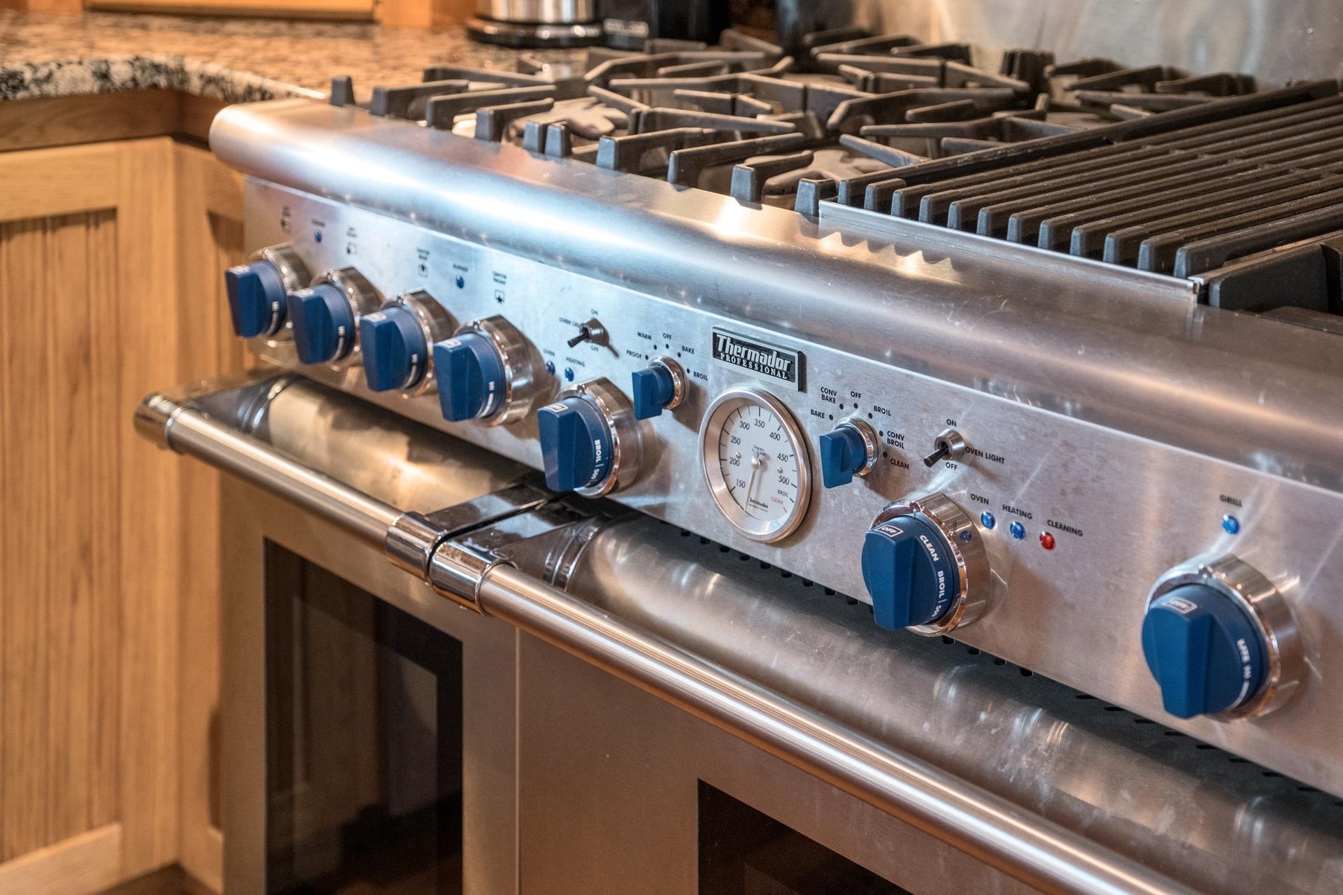 945 NEESE LN, NEW MARKET, Virginia 22844, 4 Bedrooms Bedrooms, ,4 BathroomsBathrooms,Residential,14,945 NEESE LN,658233 MLS # 658233