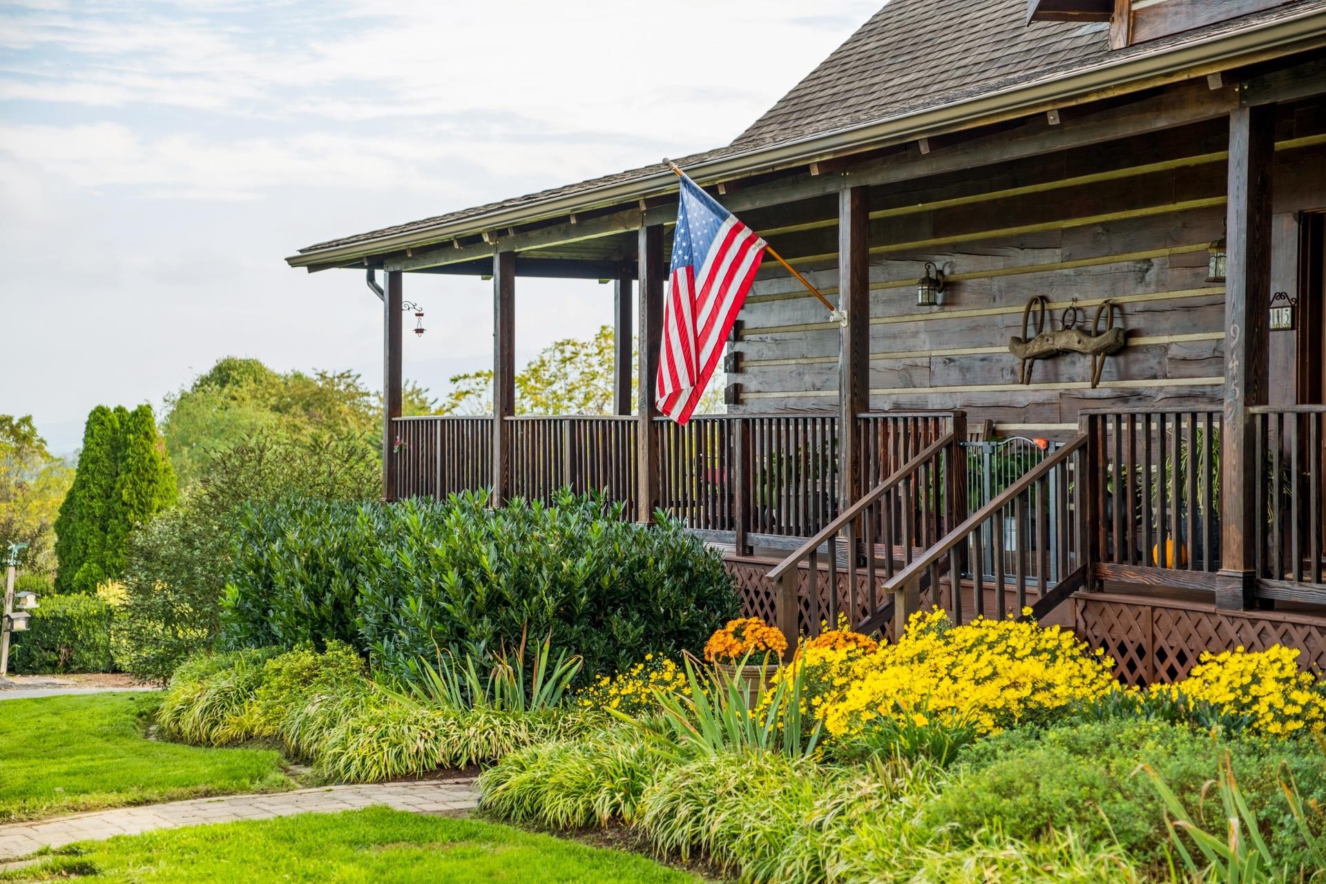 945 NEESE LN, NEW MARKET, Virginia 22844, 4 Bedrooms Bedrooms, ,4 BathroomsBathrooms,Residential,14,945 NEESE LN,658233 MLS # 658233