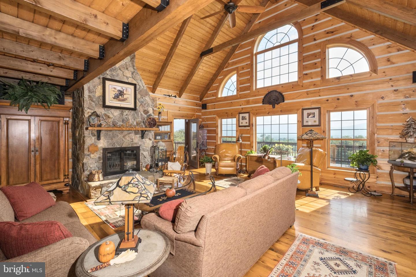 945 NEESE LN, NEW MARKET, Virginia 22844, 4 Bedrooms Bedrooms, 9 Rooms Rooms,4 BathroomsBathrooms,Residential,For Sale,945 NEESE LN,VASH2009944 MLS # VASH2009944