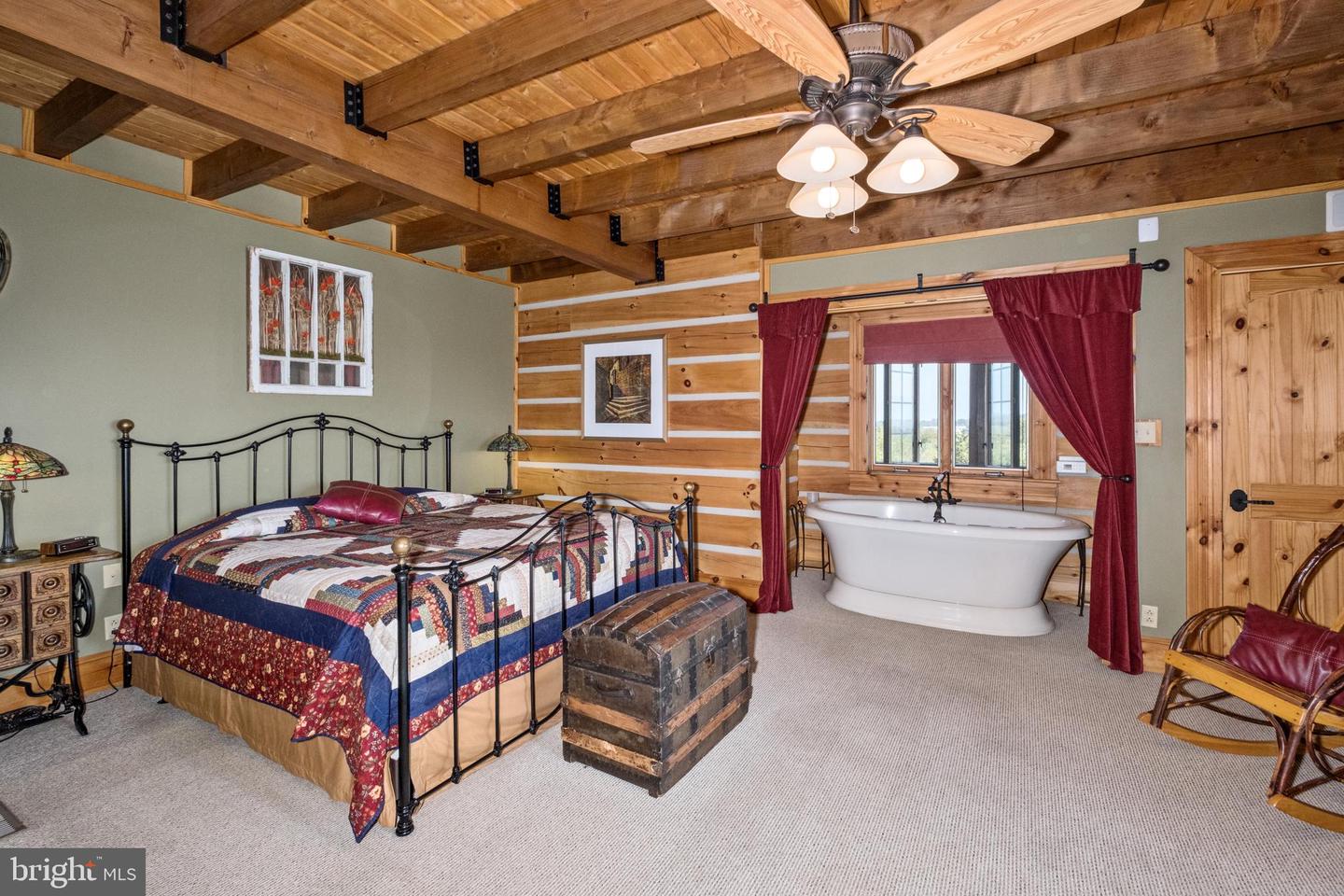 945 NEESE LN, NEW MARKET, Virginia 22844, 4 Bedrooms Bedrooms, 9 Rooms Rooms,4 BathroomsBathrooms,Residential,For Sale,945 NEESE LN,VASH2009944 MLS # VASH2009944