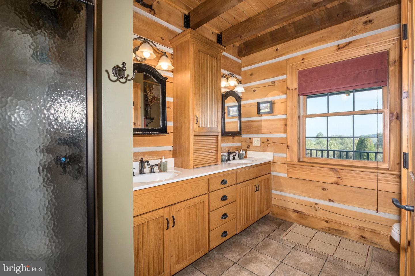 945 NEESE LN, NEW MARKET, Virginia 22844, 4 Bedrooms Bedrooms, 9 Rooms Rooms,4 BathroomsBathrooms,Residential,For Sale,945 NEESE LN,VASH2009944 MLS # VASH2009944