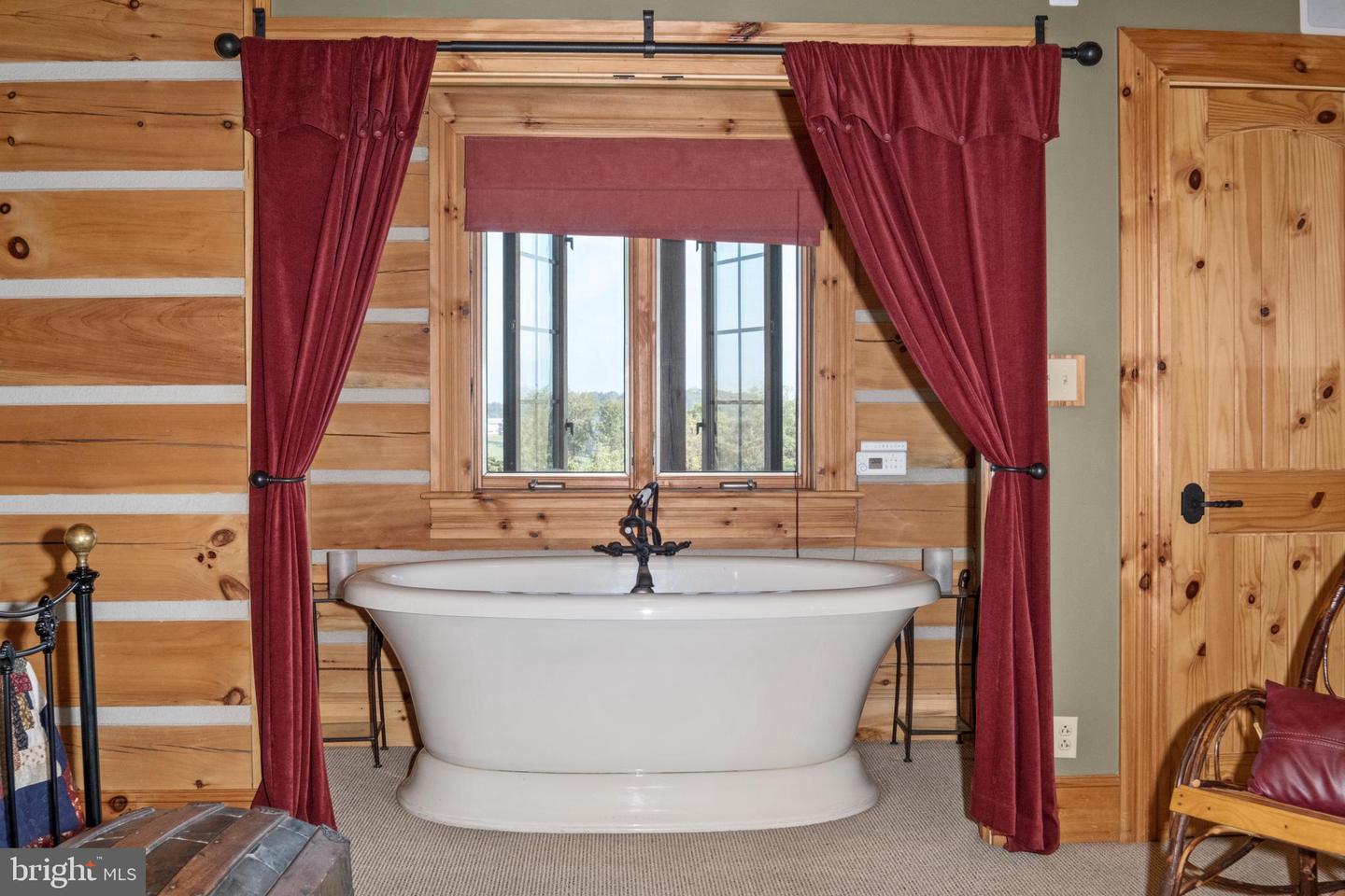 945 NEESE LN, NEW MARKET, Virginia 22844, 4 Bedrooms Bedrooms, 9 Rooms Rooms,4 BathroomsBathrooms,Residential,For Sale,945 NEESE LN,VASH2009944 MLS # VASH2009944