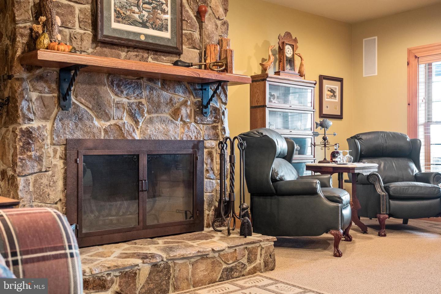 945 NEESE LN, NEW MARKET, Virginia 22844, 4 Bedrooms Bedrooms, 9 Rooms Rooms,4 BathroomsBathrooms,Residential,For Sale,945 NEESE LN,VASH2009944 MLS # VASH2009944