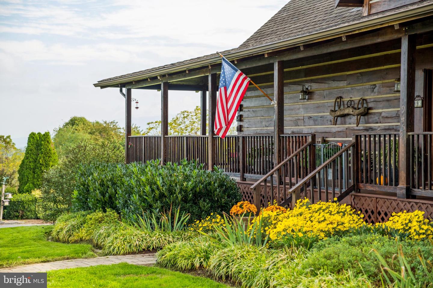 945 NEESE LN, NEW MARKET, Virginia 22844, 4 Bedrooms Bedrooms, 9 Rooms Rooms,4 BathroomsBathrooms,Residential,For Sale,945 NEESE LN,VASH2009944 MLS # VASH2009944