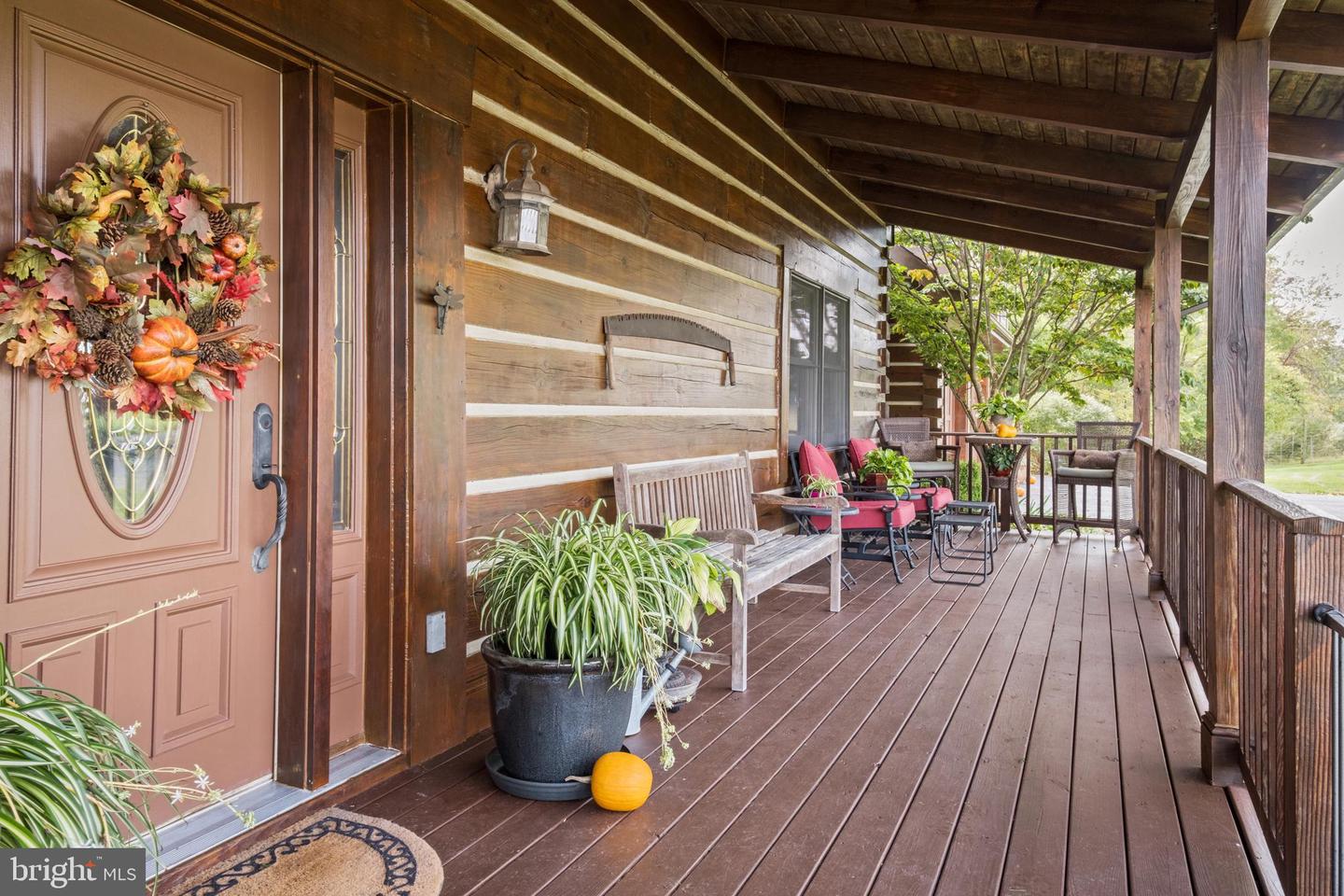 945 NEESE LN, NEW MARKET, Virginia 22844, 4 Bedrooms Bedrooms, 9 Rooms Rooms,4 BathroomsBathrooms,Residential,For Sale,945 NEESE LN,VASH2009944 MLS # VASH2009944