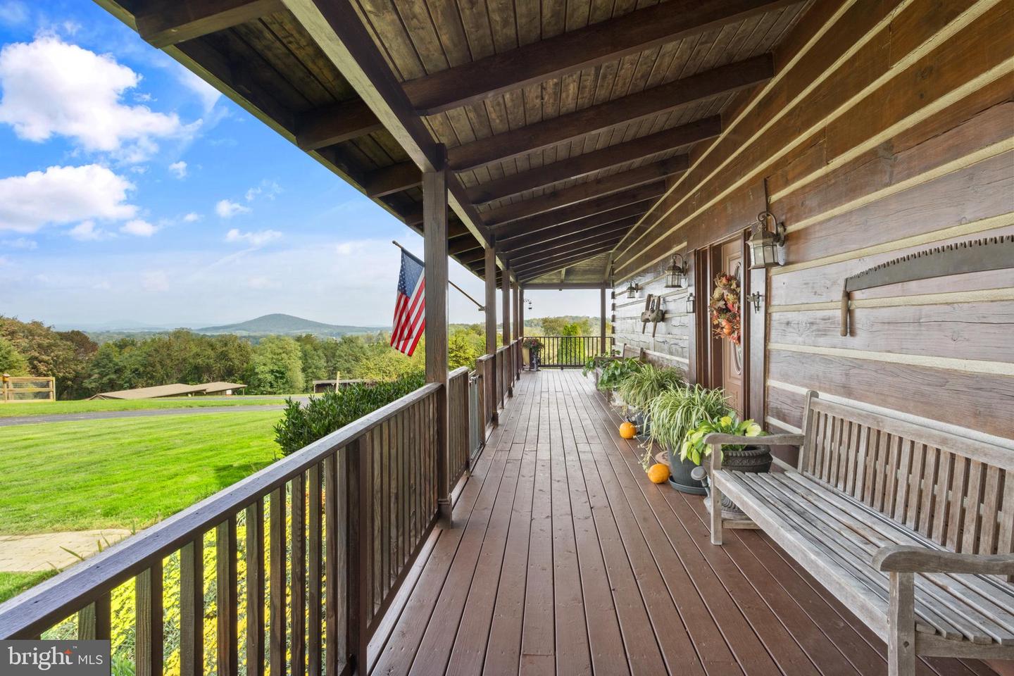 945 NEESE LN, NEW MARKET, Virginia 22844, 4 Bedrooms Bedrooms, 9 Rooms Rooms,4 BathroomsBathrooms,Residential,For Sale,945 NEESE LN,VASH2009944 MLS # VASH2009944