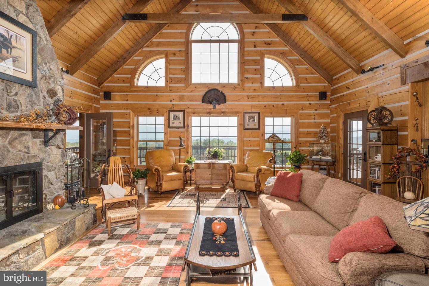 945 NEESE LN, NEW MARKET, Virginia 22844, 4 Bedrooms Bedrooms, 9 Rooms Rooms,4 BathroomsBathrooms,Residential,For Sale,945 NEESE LN,VASH2009944 MLS # VASH2009944