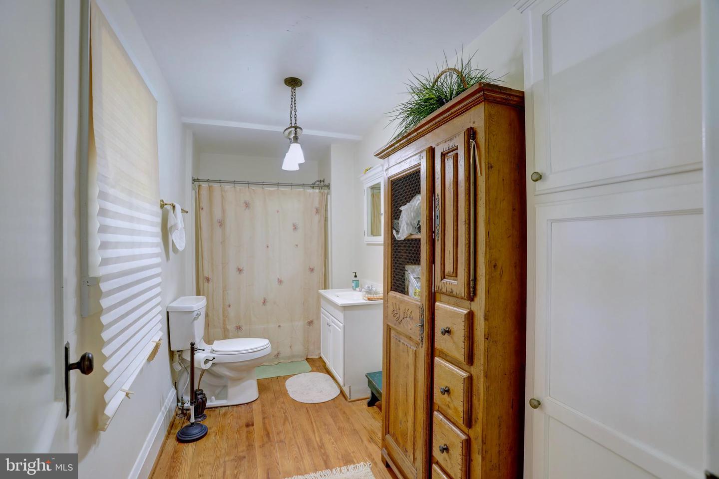 43086 LUCKETTS RD, LEESBURG, Virginia 20176, 4 Bedrooms Bedrooms, ,1 BathroomBathrooms,Residential,For Sale,43086 LUCKETTS RD,VALO2082994 MLS # VALO2082994