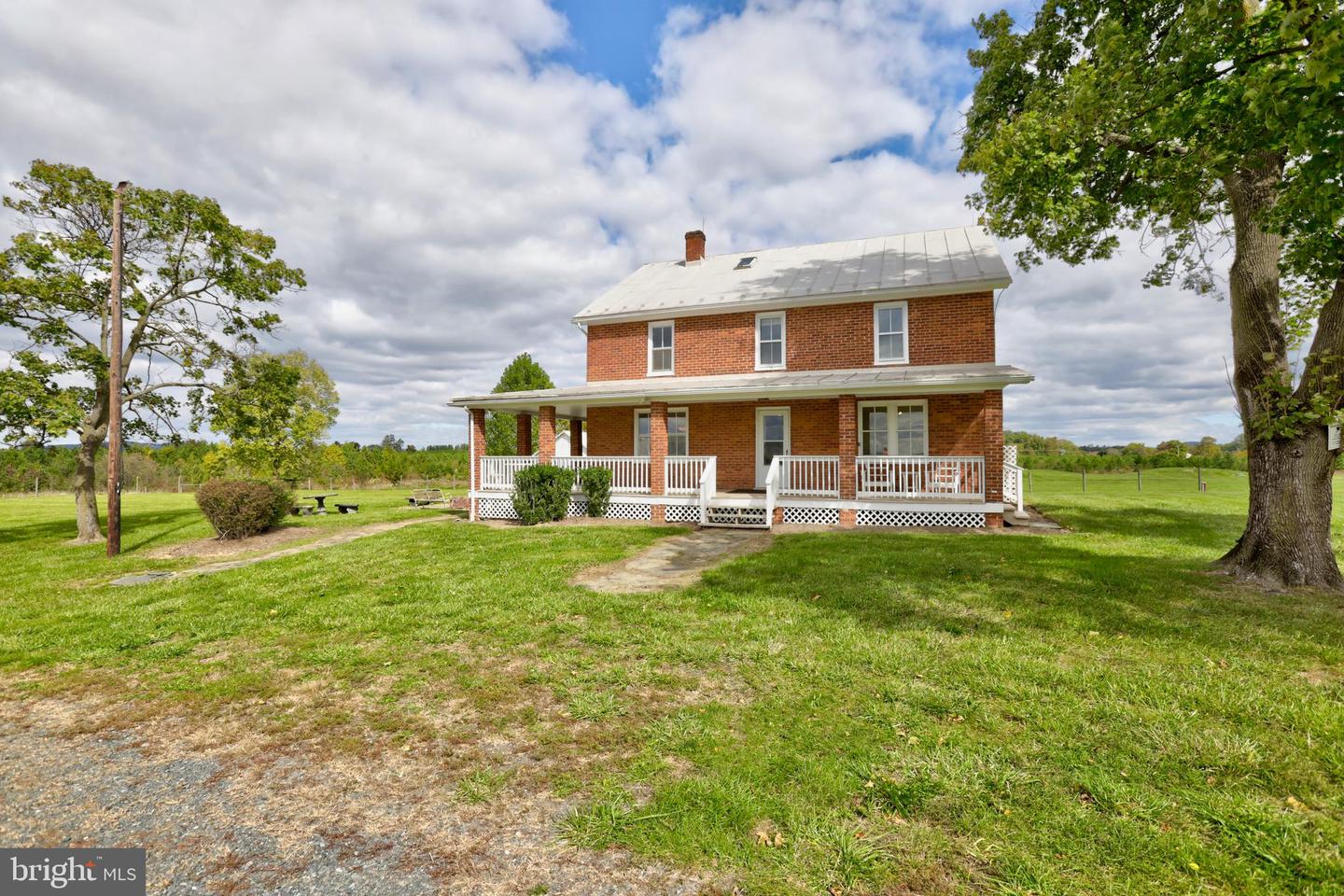 43086 LUCKETTS RD, LEESBURG, Virginia 20176, 4 Bedrooms Bedrooms, ,1 BathroomBathrooms,Residential,For Sale,43086 LUCKETTS RD,VALO2082994 MLS # VALO2082994