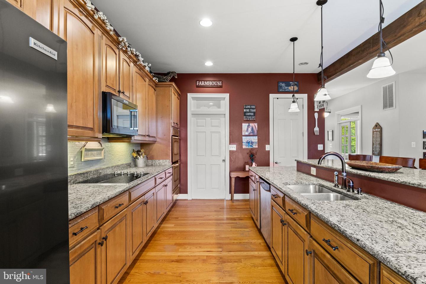 7312 OAK LN, MARSHALL, Virginia 20115, 4 Bedrooms Bedrooms, ,3 BathroomsBathrooms,Residential,For Sale,7312 OAK LN,VAFQ2015344 MLS # VAFQ2015344