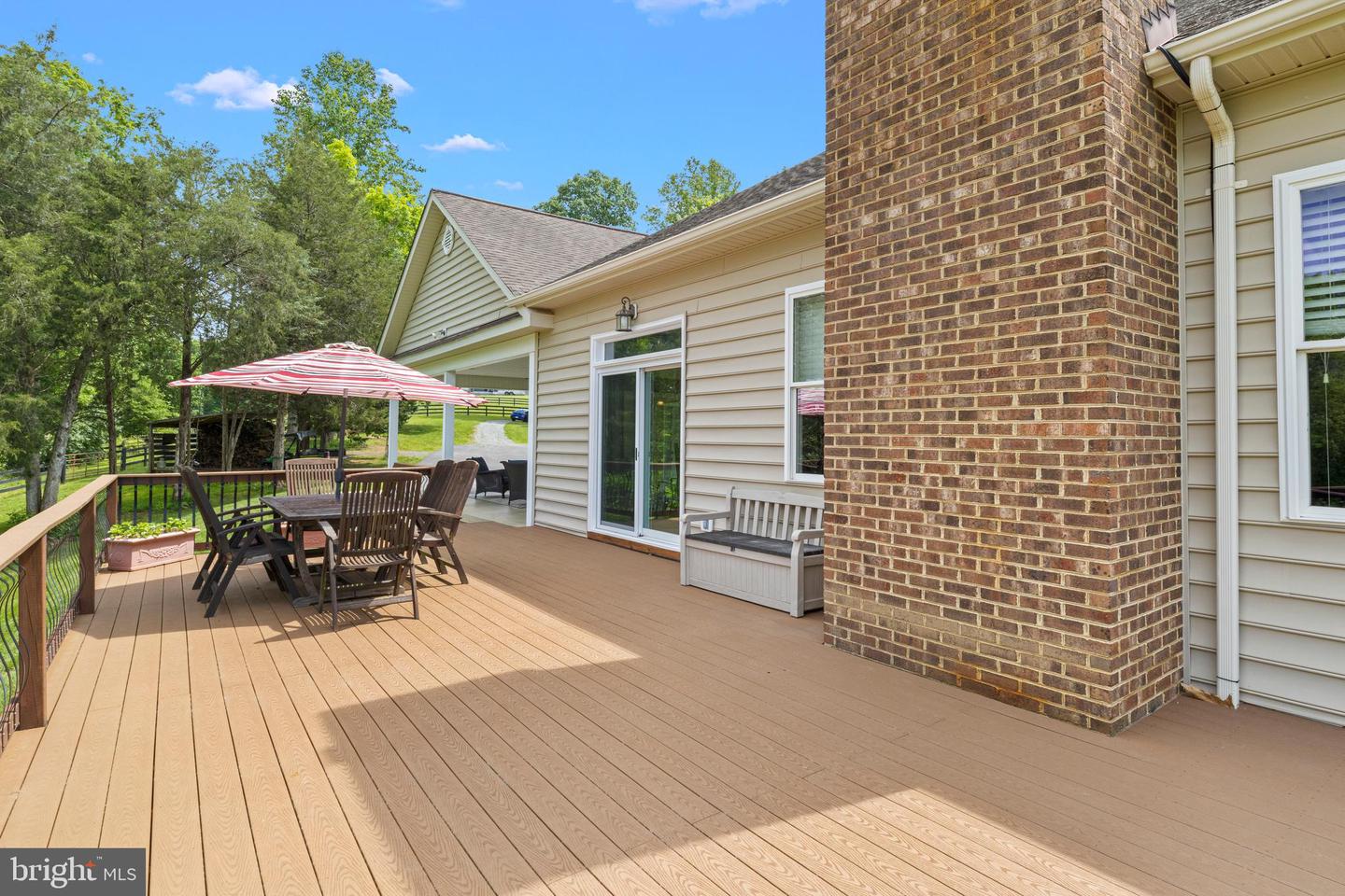 7312 OAK LN, MARSHALL, Virginia 20115, 4 Bedrooms Bedrooms, ,3 BathroomsBathrooms,Residential,For Sale,7312 OAK LN,VAFQ2015344 MLS # VAFQ2015344