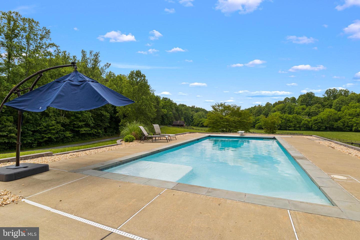 7312 OAK LN, MARSHALL, Virginia 20115, 4 Bedrooms Bedrooms, ,3 BathroomsBathrooms,Residential,For Sale,7312 OAK LN,VAFQ2015344 MLS # VAFQ2015344