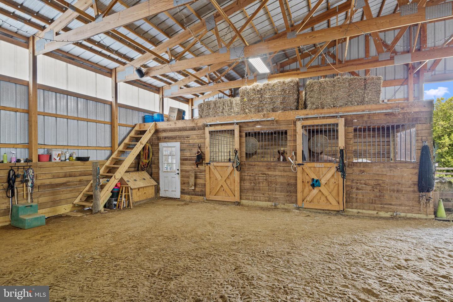 7312 OAK LN, MARSHALL, Virginia 20115, 4 Bedrooms Bedrooms, ,3 BathroomsBathrooms,Residential,For Sale,7312 OAK LN,VAFQ2015344 MLS # VAFQ2015344